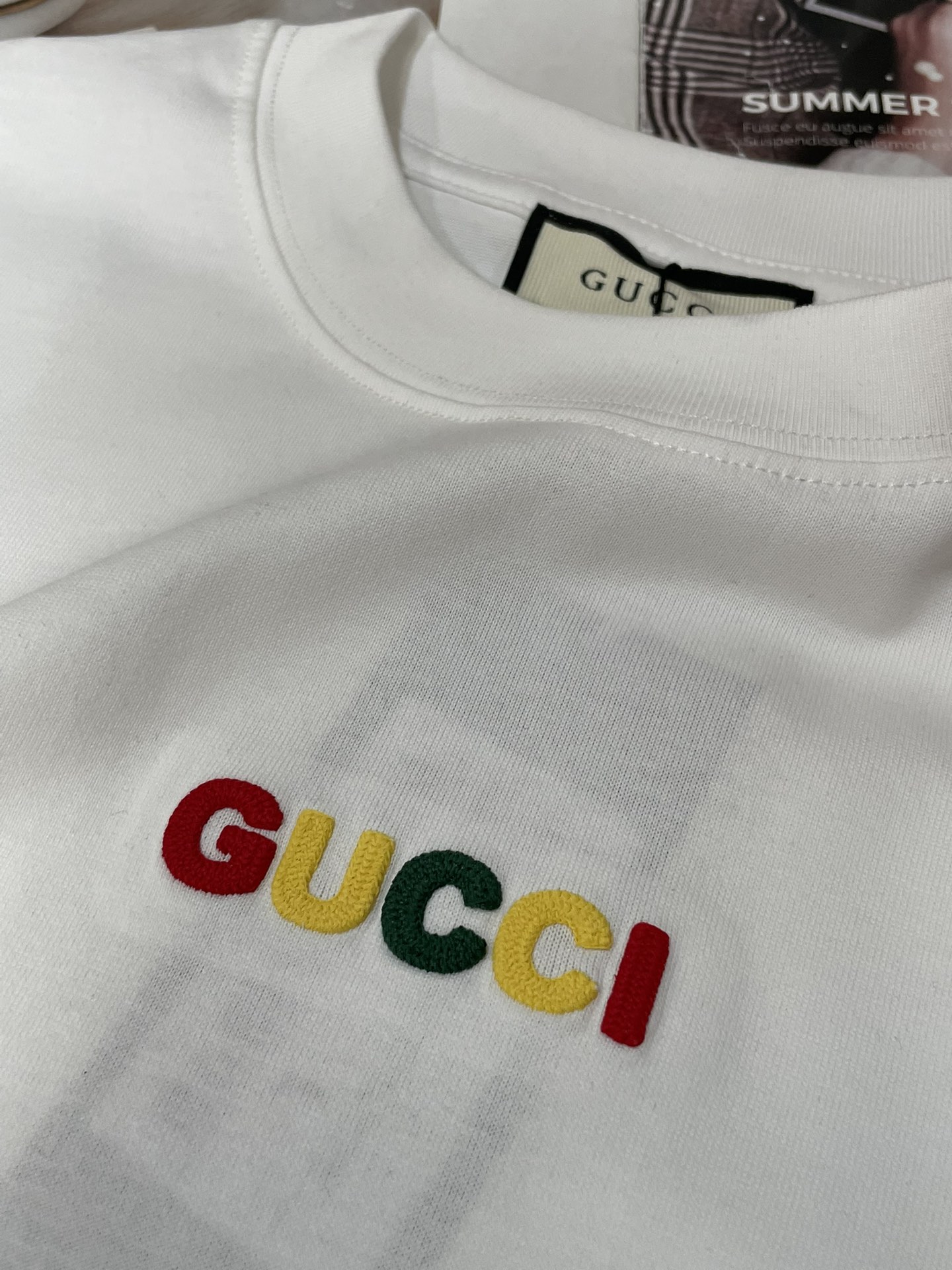 Gucc 2026春夏新款首发专柜最新款短袖圆领T恤 高端订制 设计前卫时尚！品牌logo重工艺设计 高