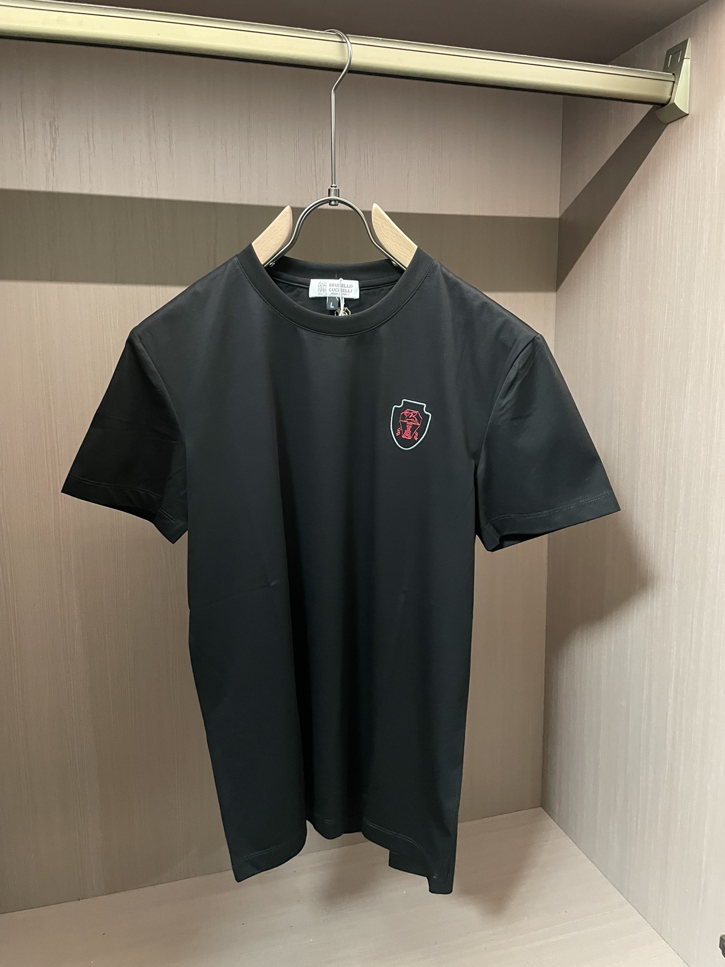 BC 2026春夏新款首发专柜最新款短袖圆领T恤 高端订制 设计前卫时尚！品牌logo重工艺设计 高端定