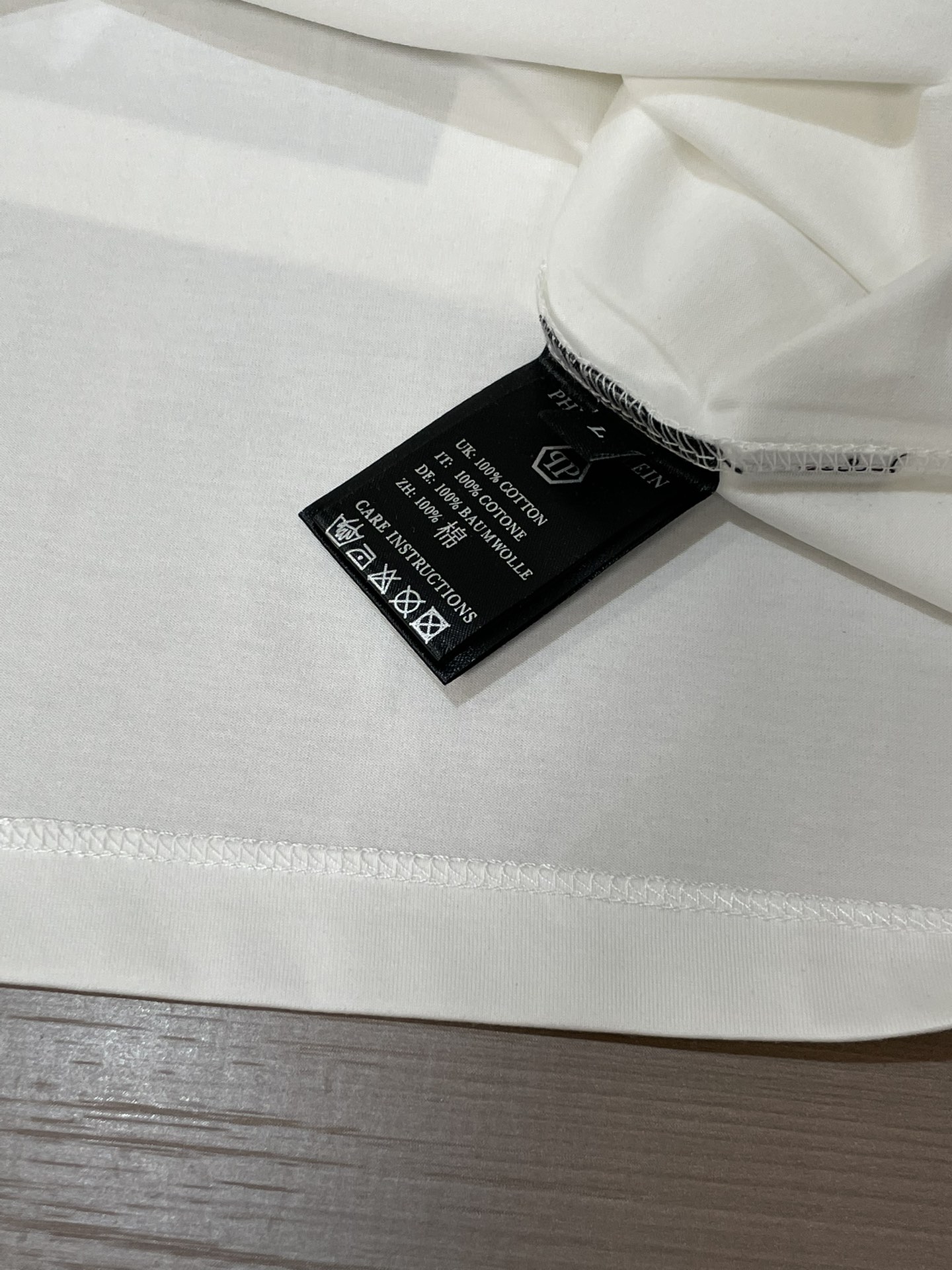 PhiliPP Plein 2026春夏新品高街风图案印花短袖T恤​​ ，是兼具​​潮流态度与品牌辨识度