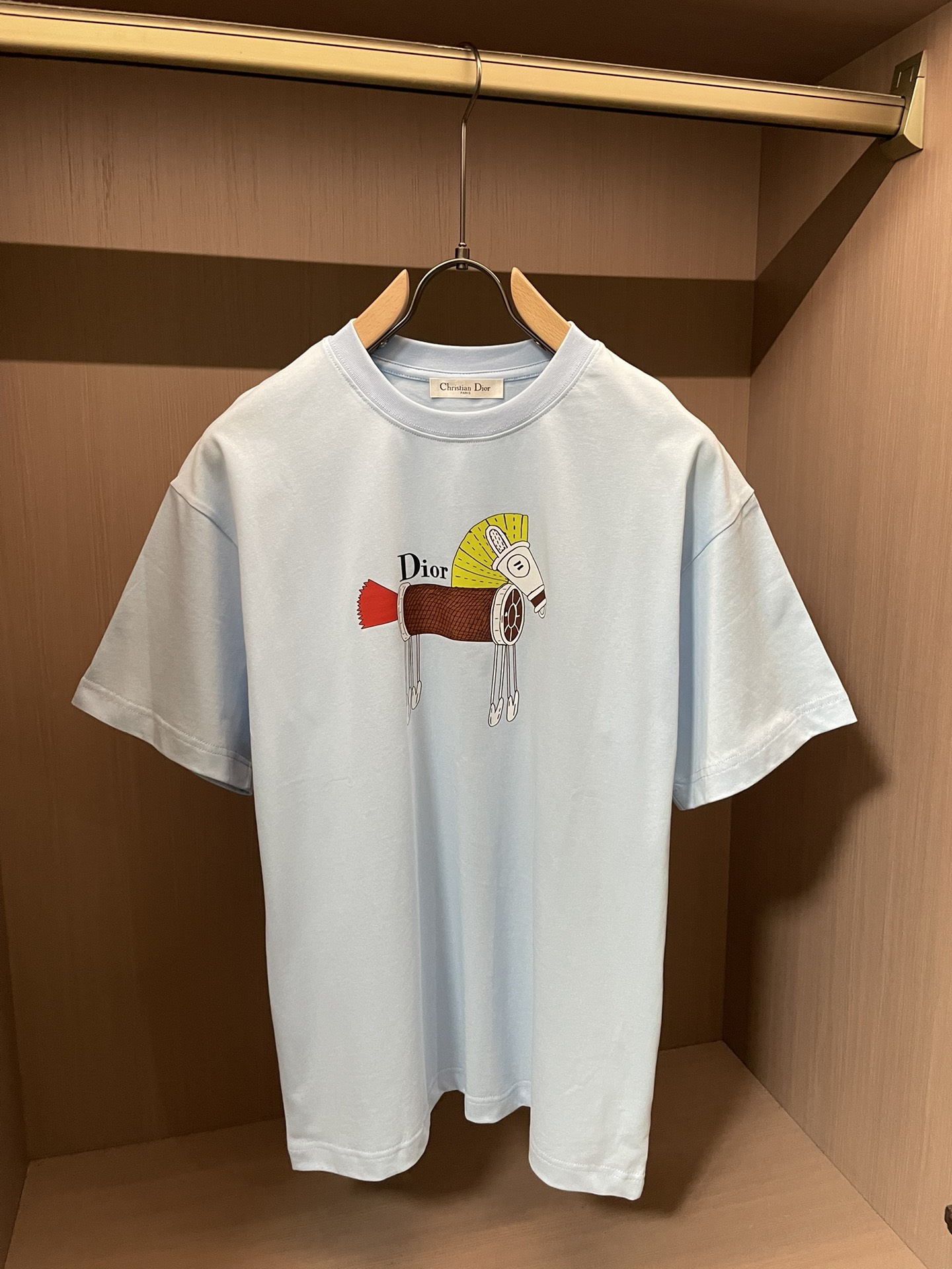 D奥2026春夏款/官网同步面料采用重磅纯棉精梳棉面料，OS宽松版型，上身版型超正！日常百搭，衣橱必备单
