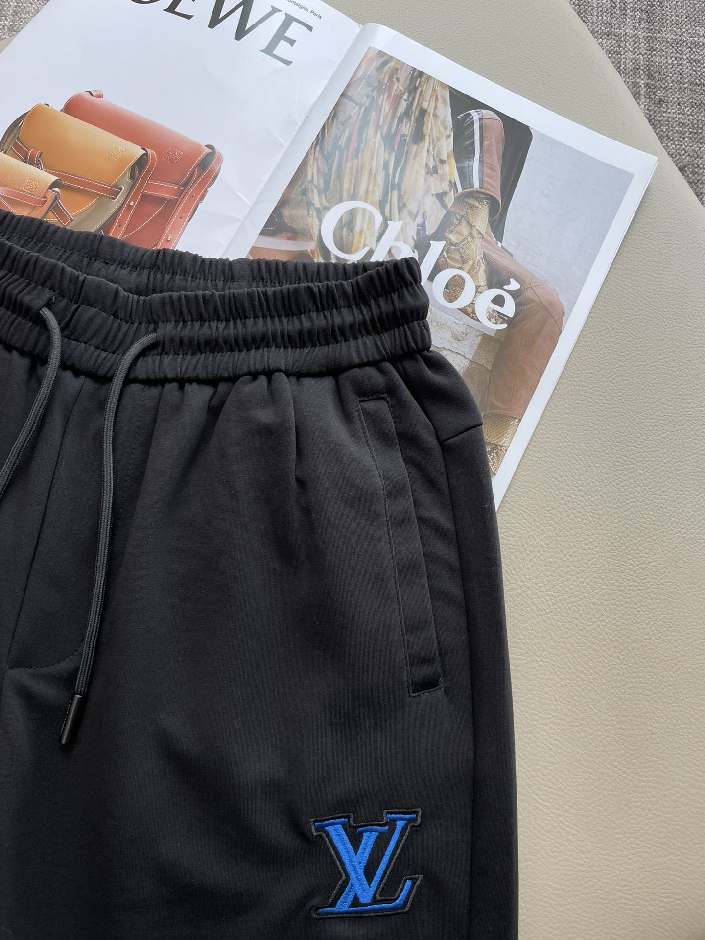 Lv 重磅推荐！2026ss夏装新品 专柜在售 最新系列图案logo短裤 必须人手一件的节奏！进口顶极高