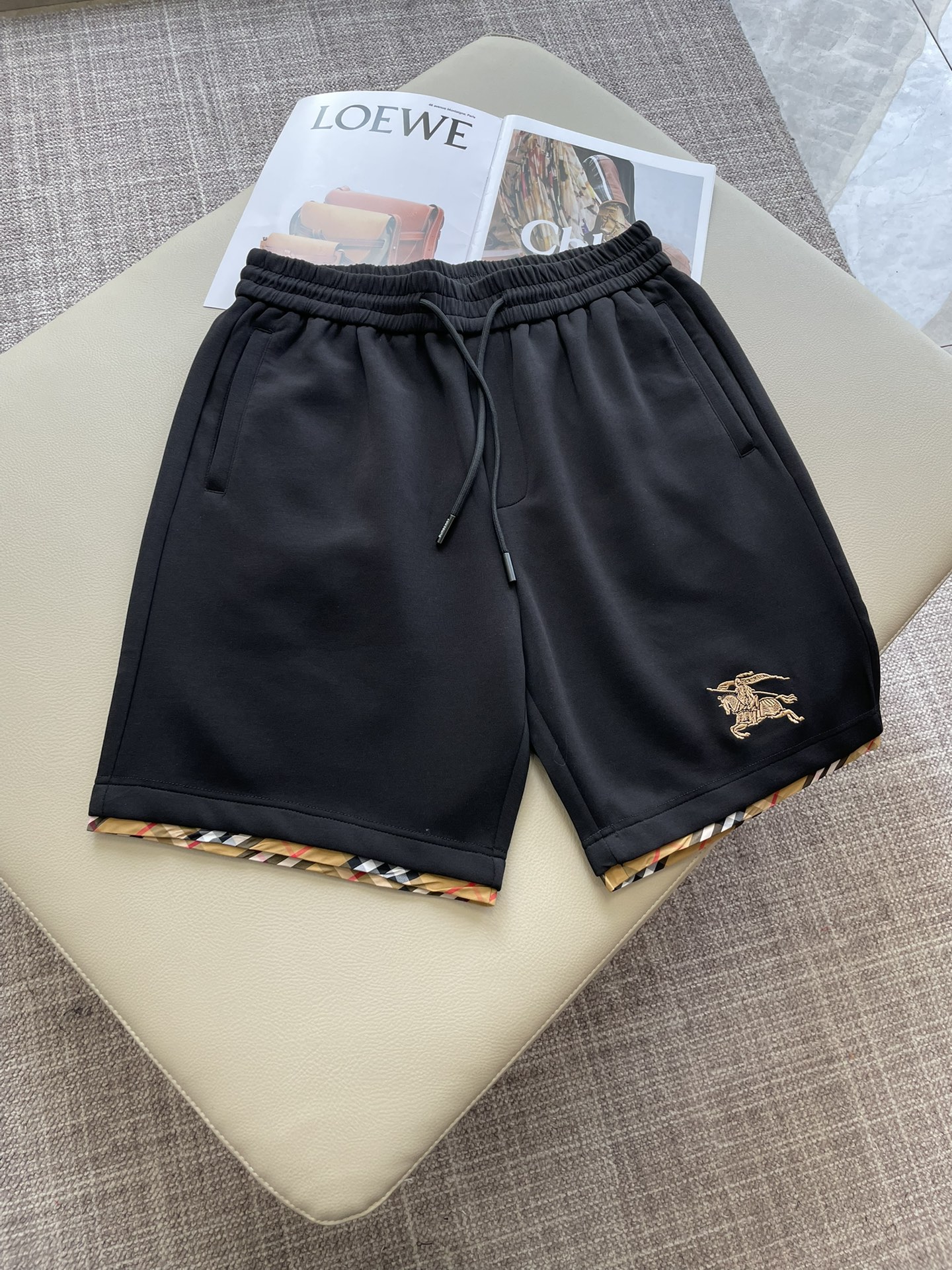 Bur 重磅推荐！2026ss夏装新品 专柜在售 最新系列图案logo短裤 必须人手一件的节奏！进口顶极