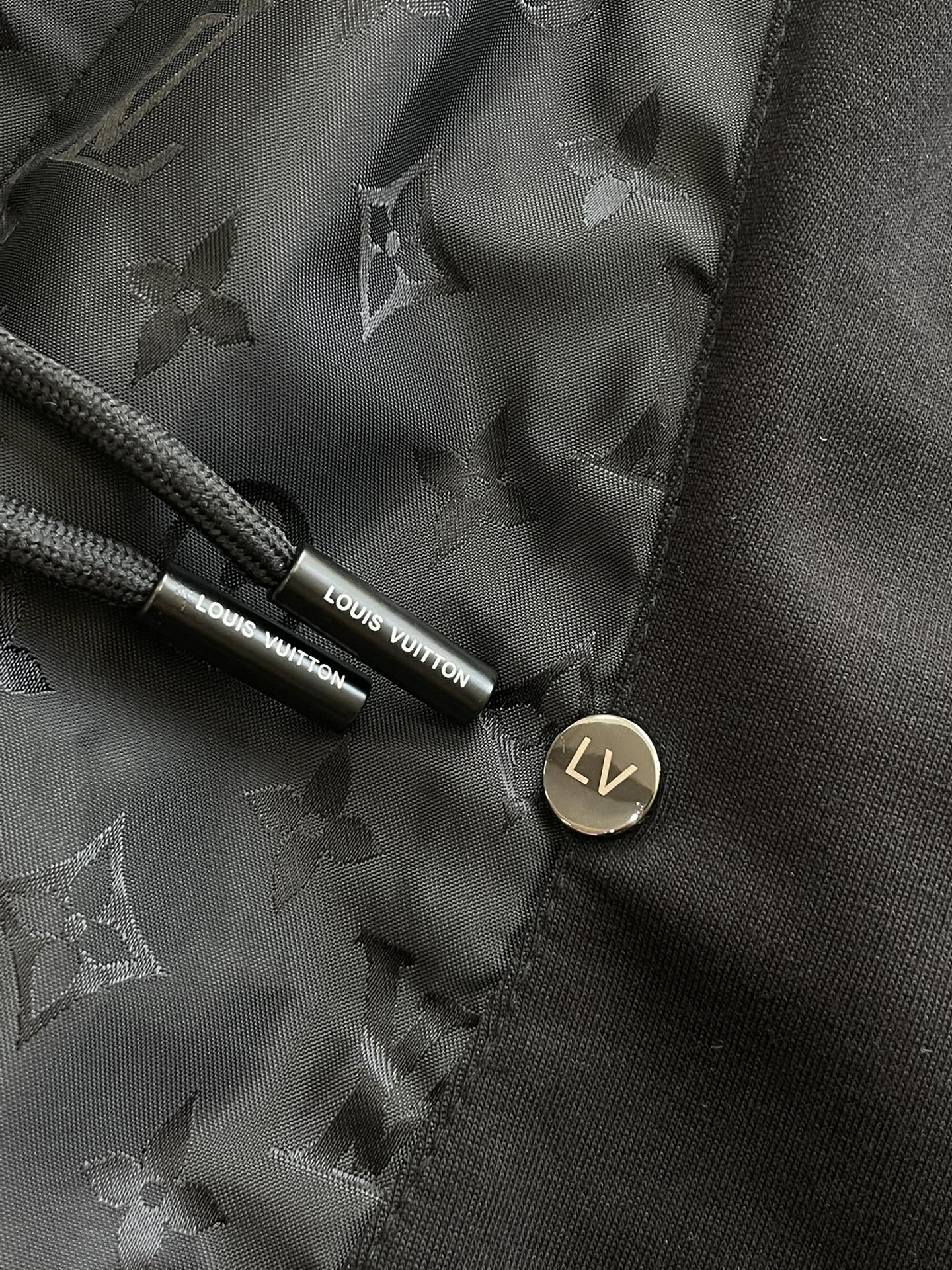 Lv 重磅推荐！2026ss夏装新品 专柜在售 最新系列图案logo短裤 必须人手一件的节奏！进口顶极高