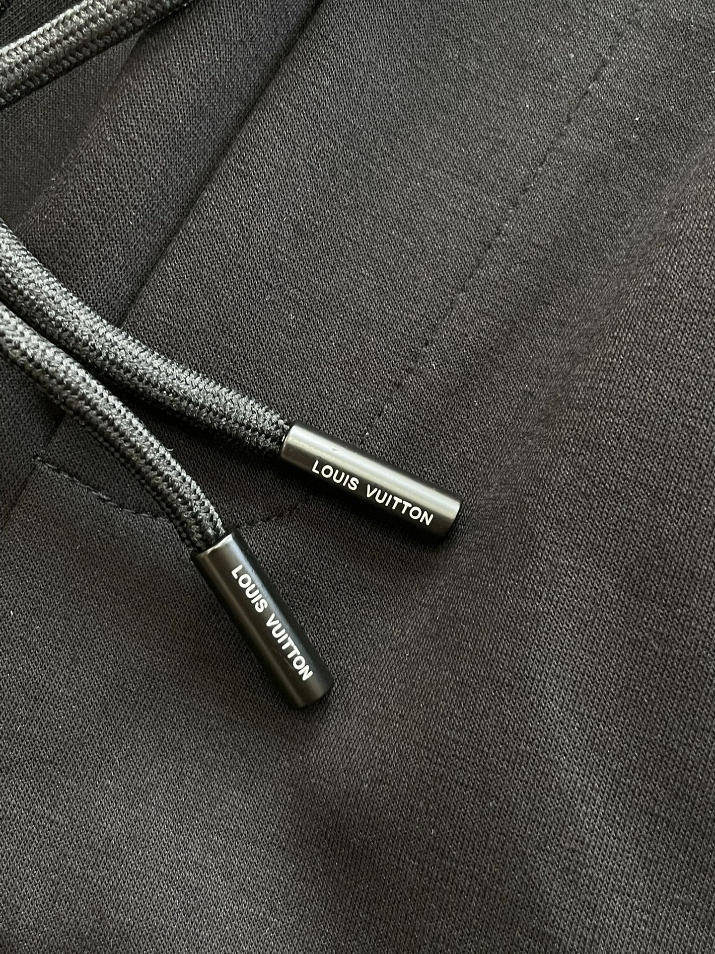 Lv 重磅推荐！2026ss夏装新品 专柜在售 最新系列图案logo短裤 必须人手一件的节奏！进口顶极高