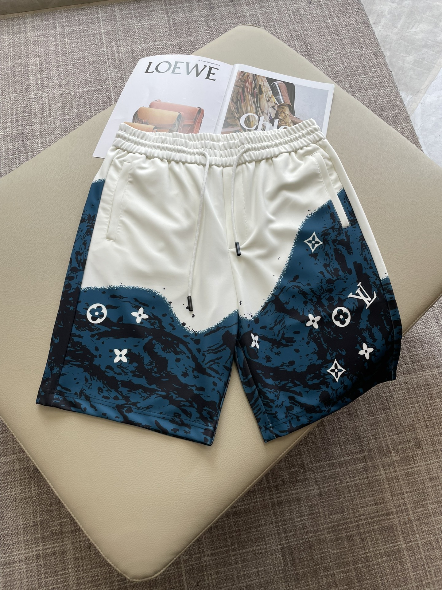 Lv 重磅推荐！2026ss夏装新品 专柜在售 最新系列图案logo短裤 必须人手一件的节奏！进口顶极高