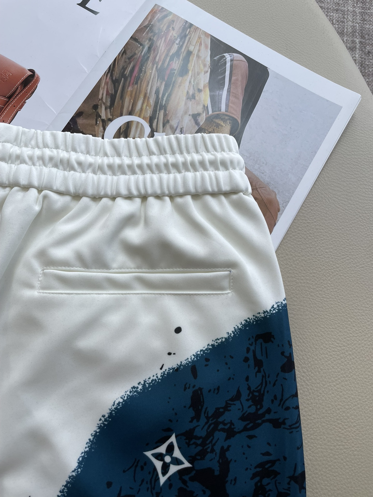 Lv 重磅推荐！2026ss夏装新品 专柜在售 最新系列图案logo短裤 必须人手一件的节奏！进口顶极高