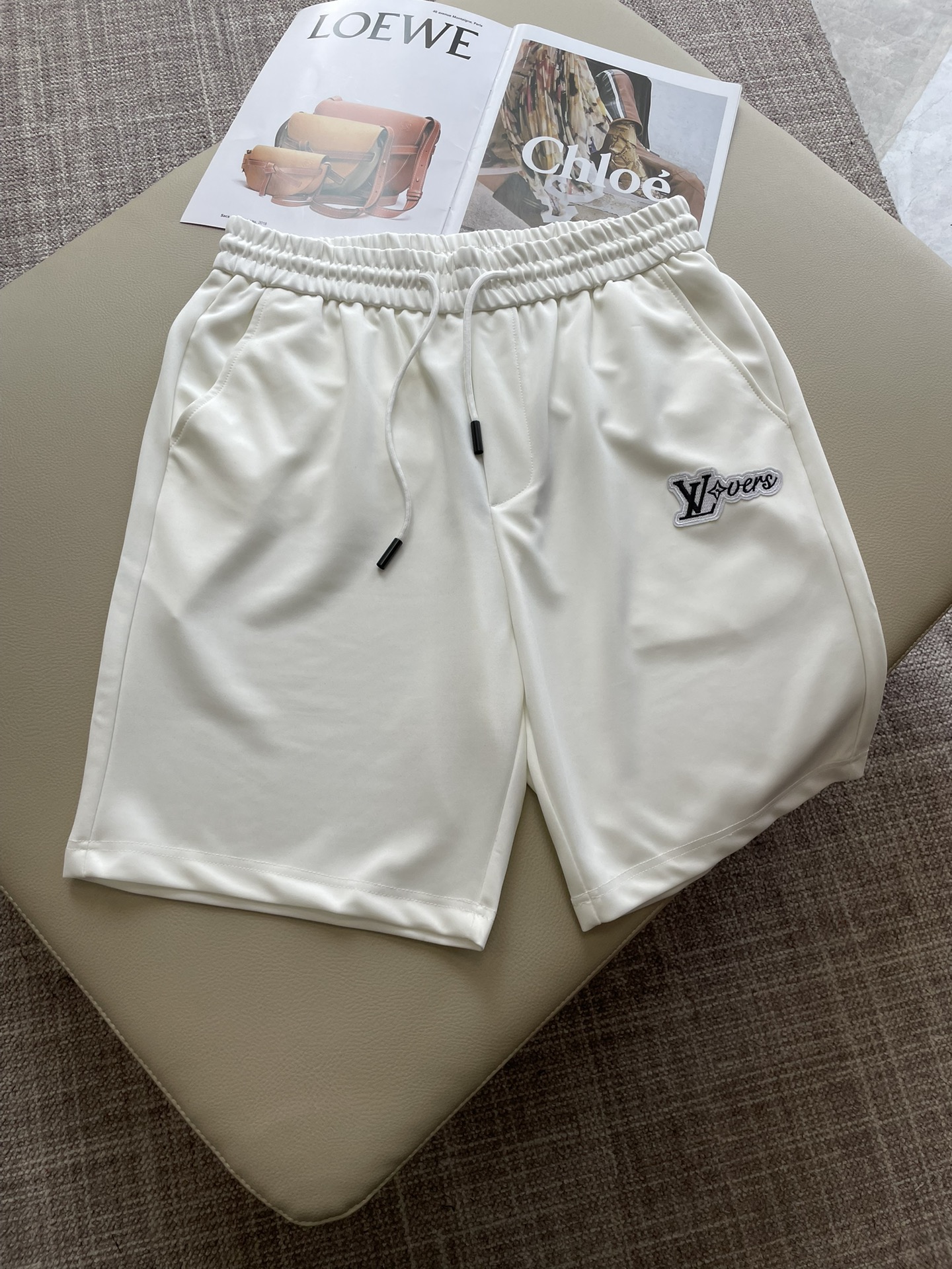 Lv 重磅推荐！2026ss夏装新品 专柜在售 最新系列图案logo短裤 必须人手一件的节奏！进口顶极高