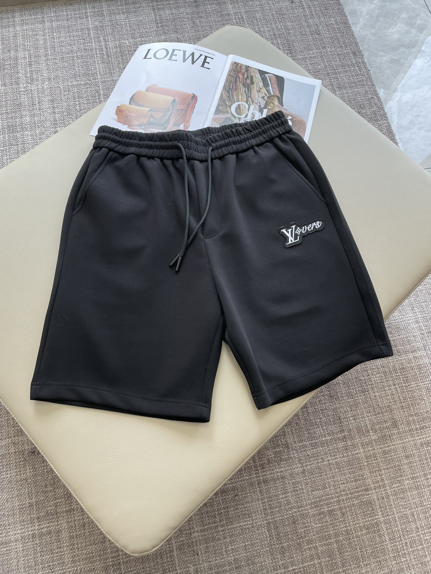 Lv 重磅推荐！2026ss夏装新品 专柜在售 最新系列图案logo短裤 必须人手一件的节奏！进口顶极高