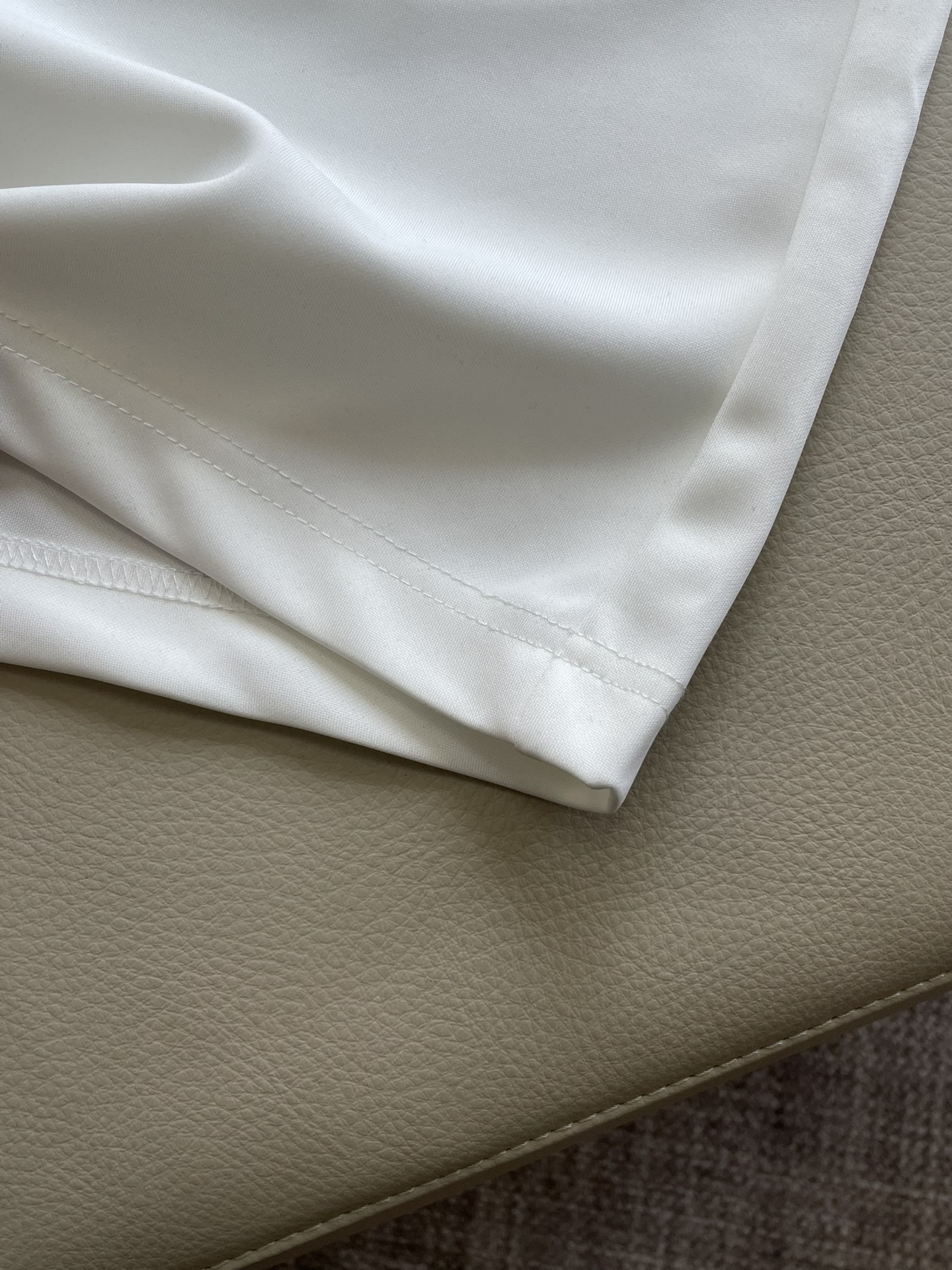 Lv 重磅推荐！2026ss夏装新品 专柜在售 最新系列图案logo短裤 必须人手一件的节奏！进口顶极高