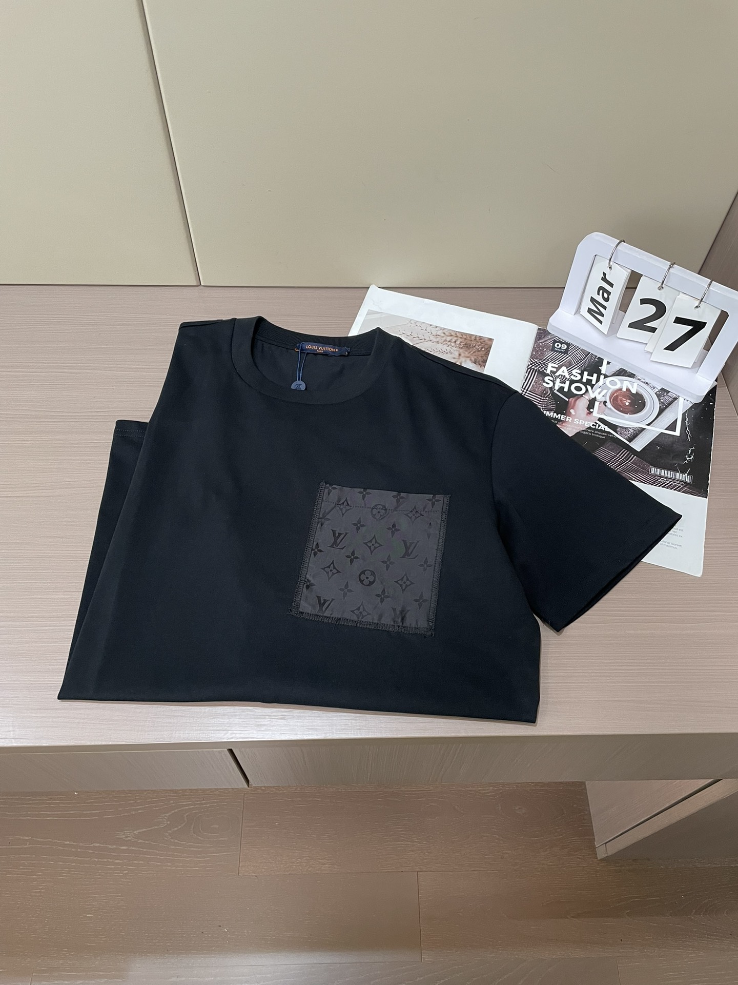 Lv 2026专柜款！ 1:1顶级复刻，原版面料，全品相！高端人士必备款尺码s-xl