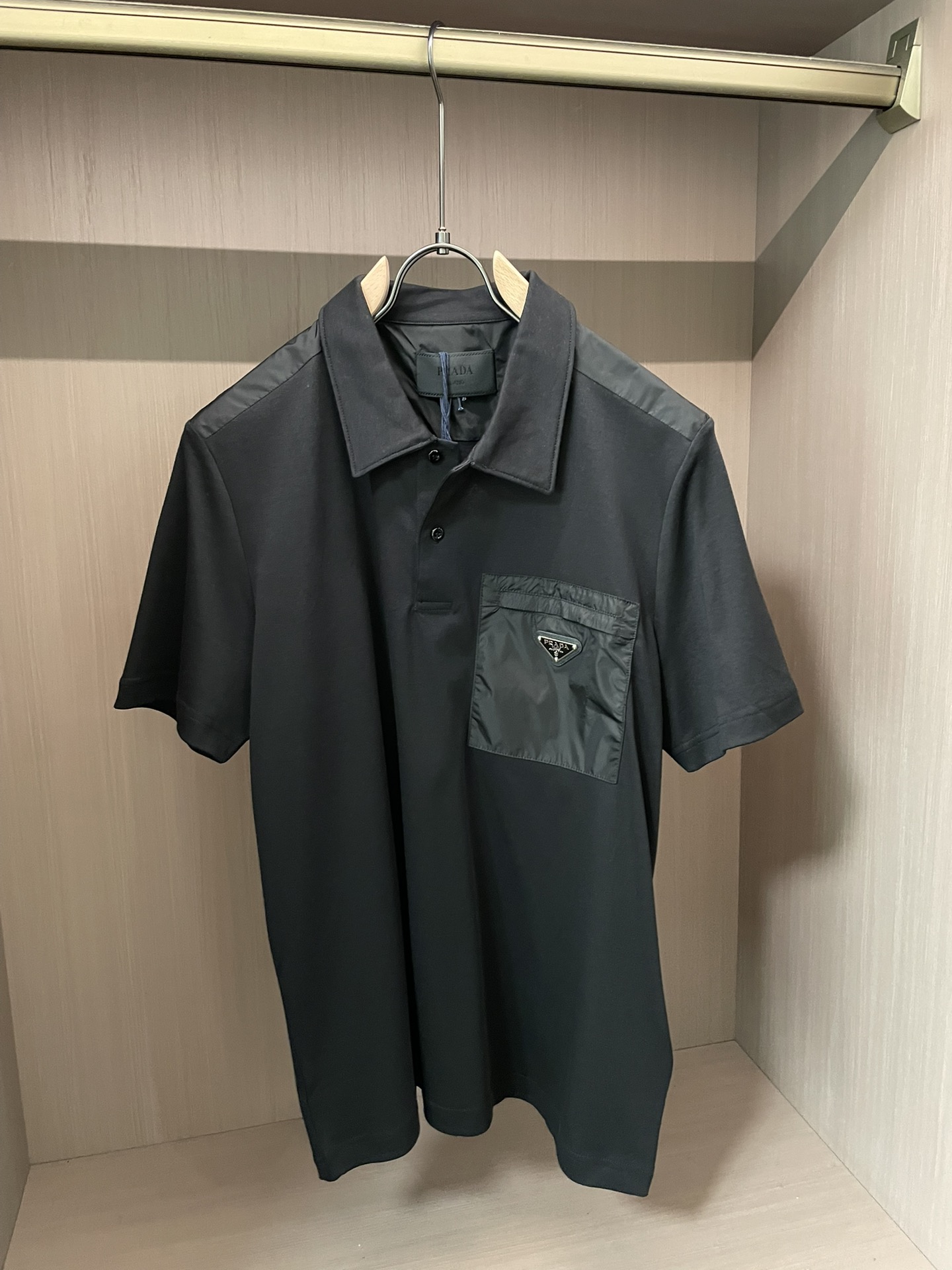 Prad 2026专柜款！ 1:1顶级复刻，原版面料，全品相！高端人士必备款尺码s-xl