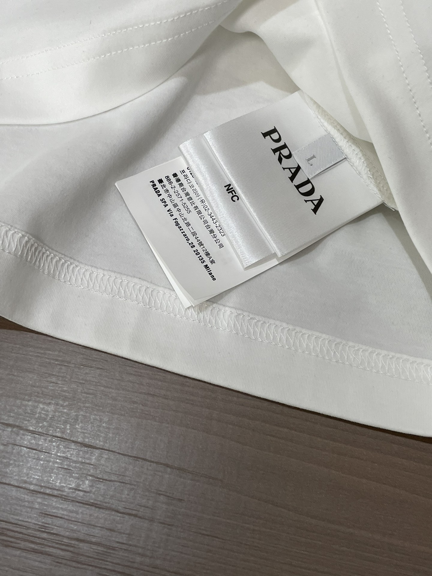Prad 2026专柜款！ 1:1顶级复刻，原版面料，全品相！高端人士必备款尺码s-xl