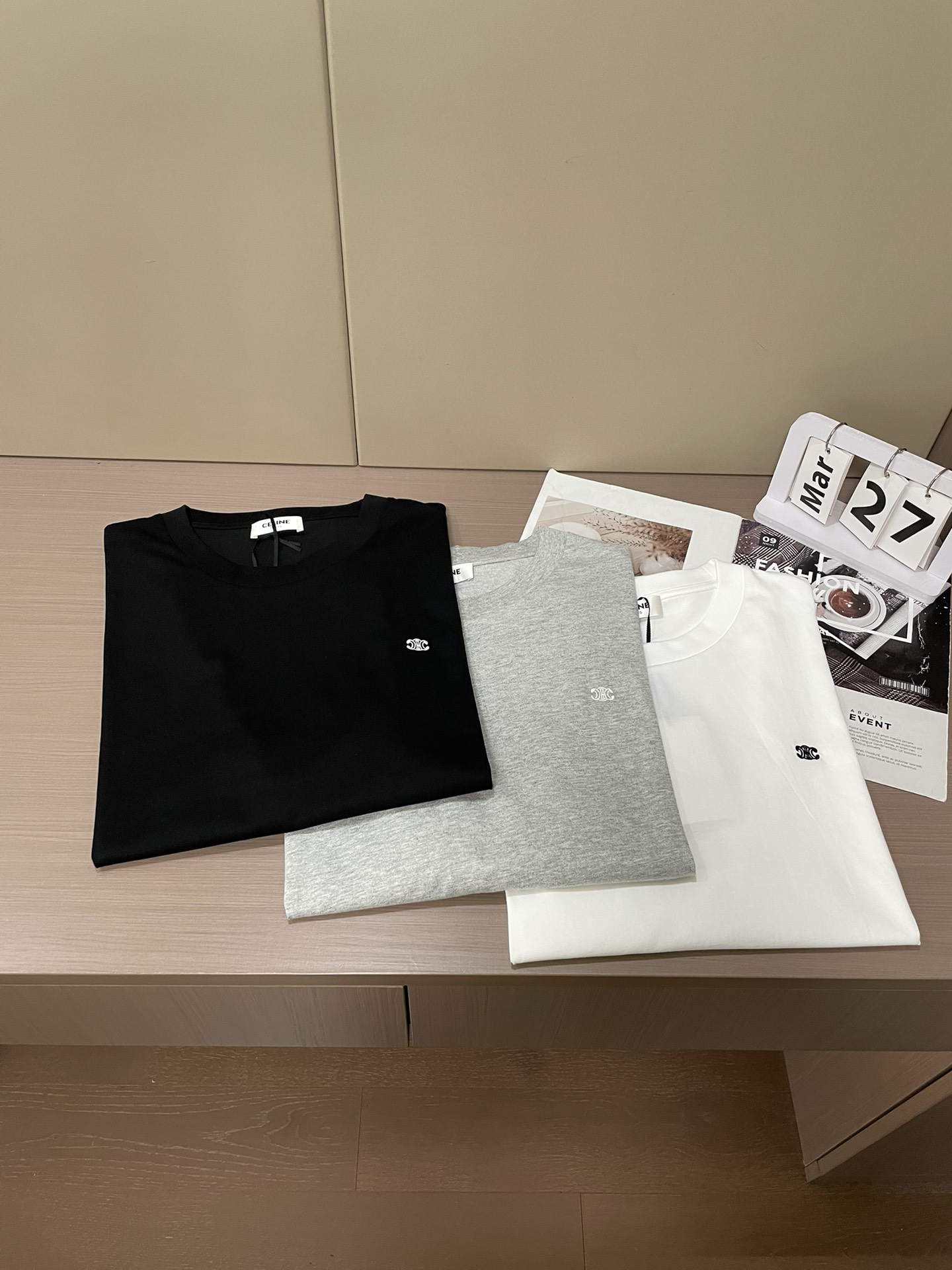 Celine 2026专柜款！ 1:1顶级复刻，原版面料，全品相！高端人士必备款尺码s-xl