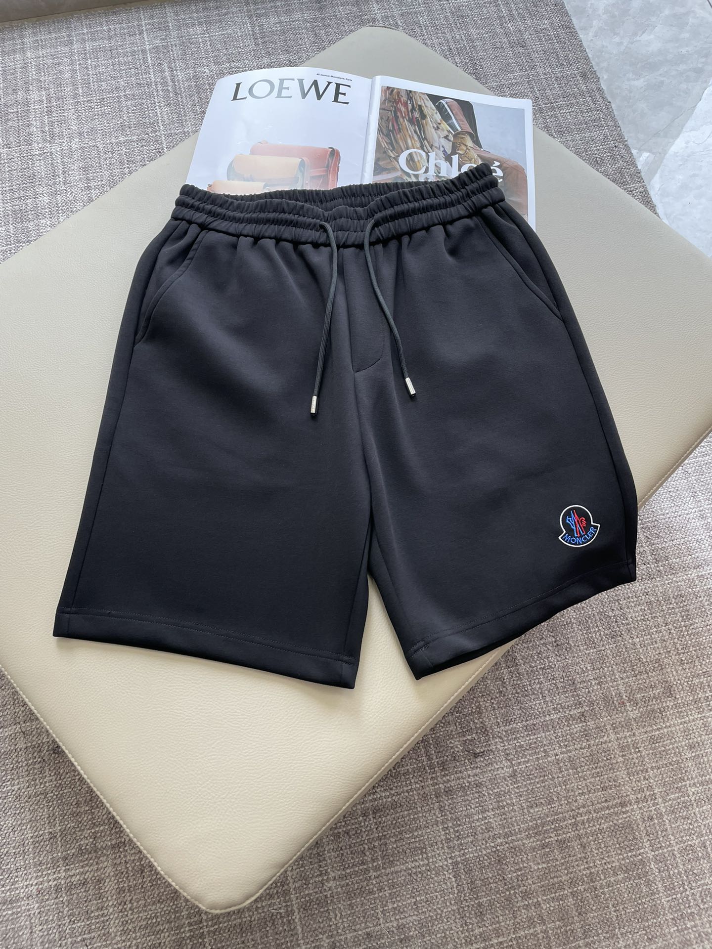 蒙口 重磅推荐！2026ss夏装新品 专柜在售 最新系列图案logo短裤 必须人手一件的节奏！进口顶极高