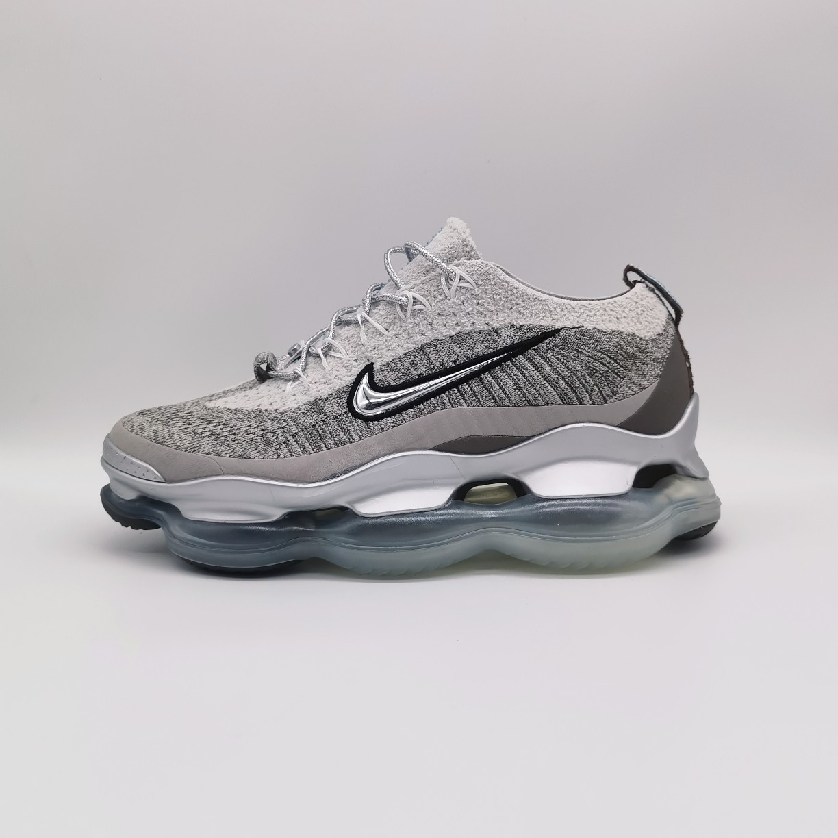 NO:351399,Real price [Pure original real label] (new sole) Real label half-code for men and women's shoes #Original last original paper version data development #Use new and various Flyknit weave woven upper material #TPU tray support mid-board #Equipped with a full palm giant Air Max spherical transparent cushioning air cushion #External rubber outsole the wildest air cushion is coming, creating a new generation of atmospheric cushion!  The new Nike Air Max Scorpion Flyknit 