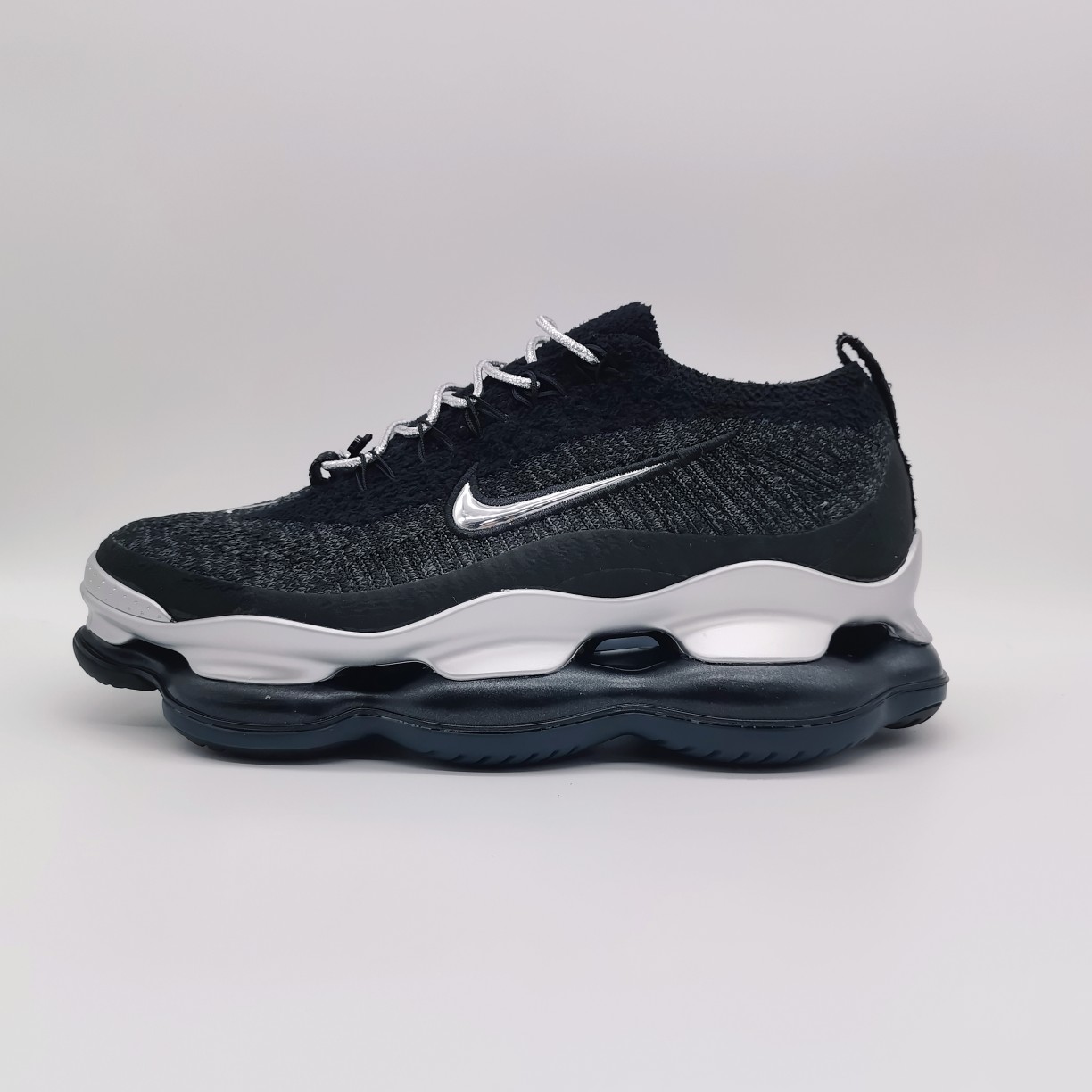 NO:351377,Real price [Pure original real label] Half-code for men and women's shoes #Original last original paper version data development #Use new and various Flyknit weave woven upper material #TPU tray support mid-board #Equipped with a full palm giant Air Max spherical transparent cushioning air cushion #External rubber outsole the wildest air cushion is coming, creating a new generation of atmospheric cushion!  The new Nike Air Max Scorpion Flyknit 