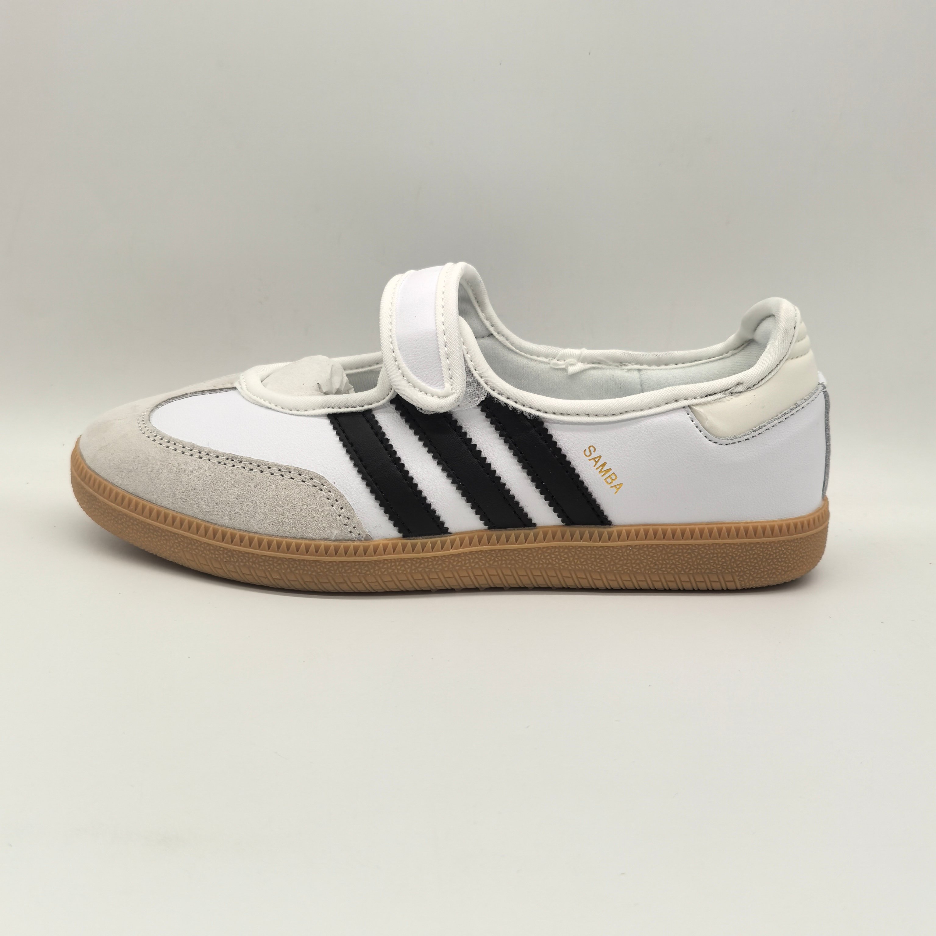 NO:781432,Actual price in stock adidas SAMBA MARY JANE Mary Jane moral training shoes 2025 limited edition size 36-41,,adidas,mary jane19860909实价 现货 adidas SAMBA MARY JANE 玛丽珍德训鞋 2025限定款 尺码36-41,,adidas,mary jane,Men's shoes