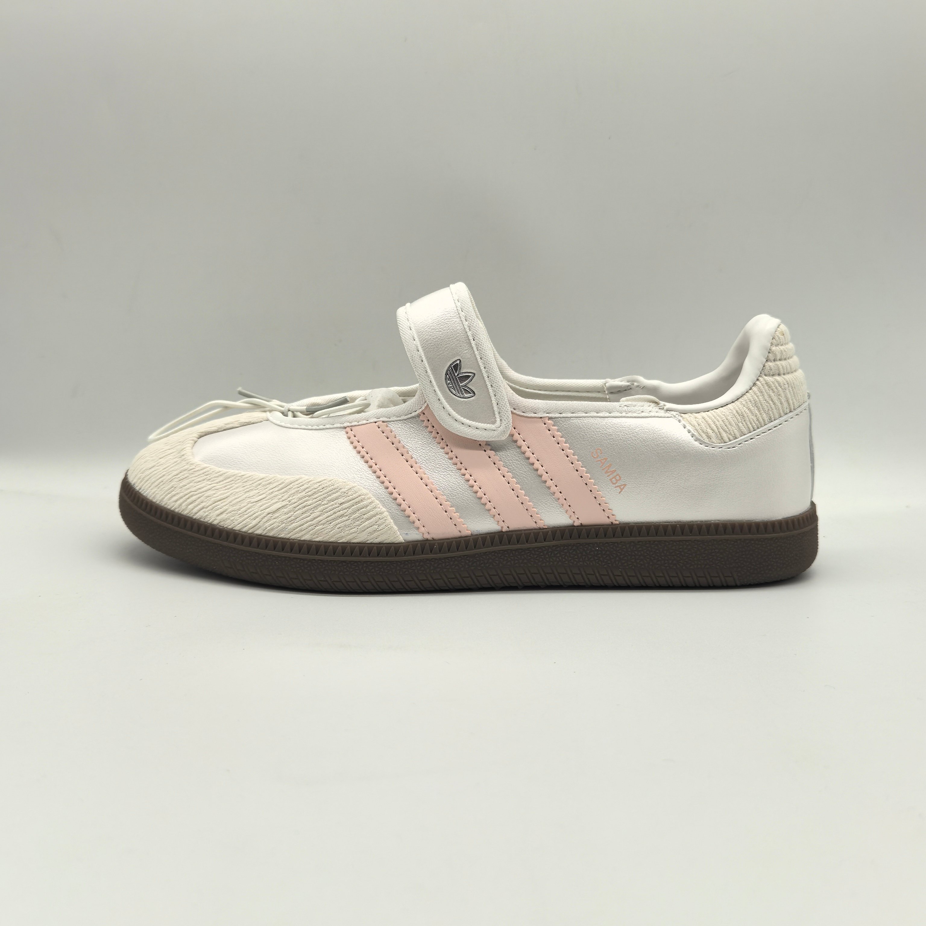 NO:781440,Actual price in stock adidas SAMBA MARY JANE Mary Jane moral training shoes 2025 limited edition size 35.5-41,,adidas,mary jane19860909实价 现货 adidas SAMBA MARY JANE 玛丽珍德训鞋 2025限定款 尺码35.5-41,,adidas,mary jane,Men's shoes
