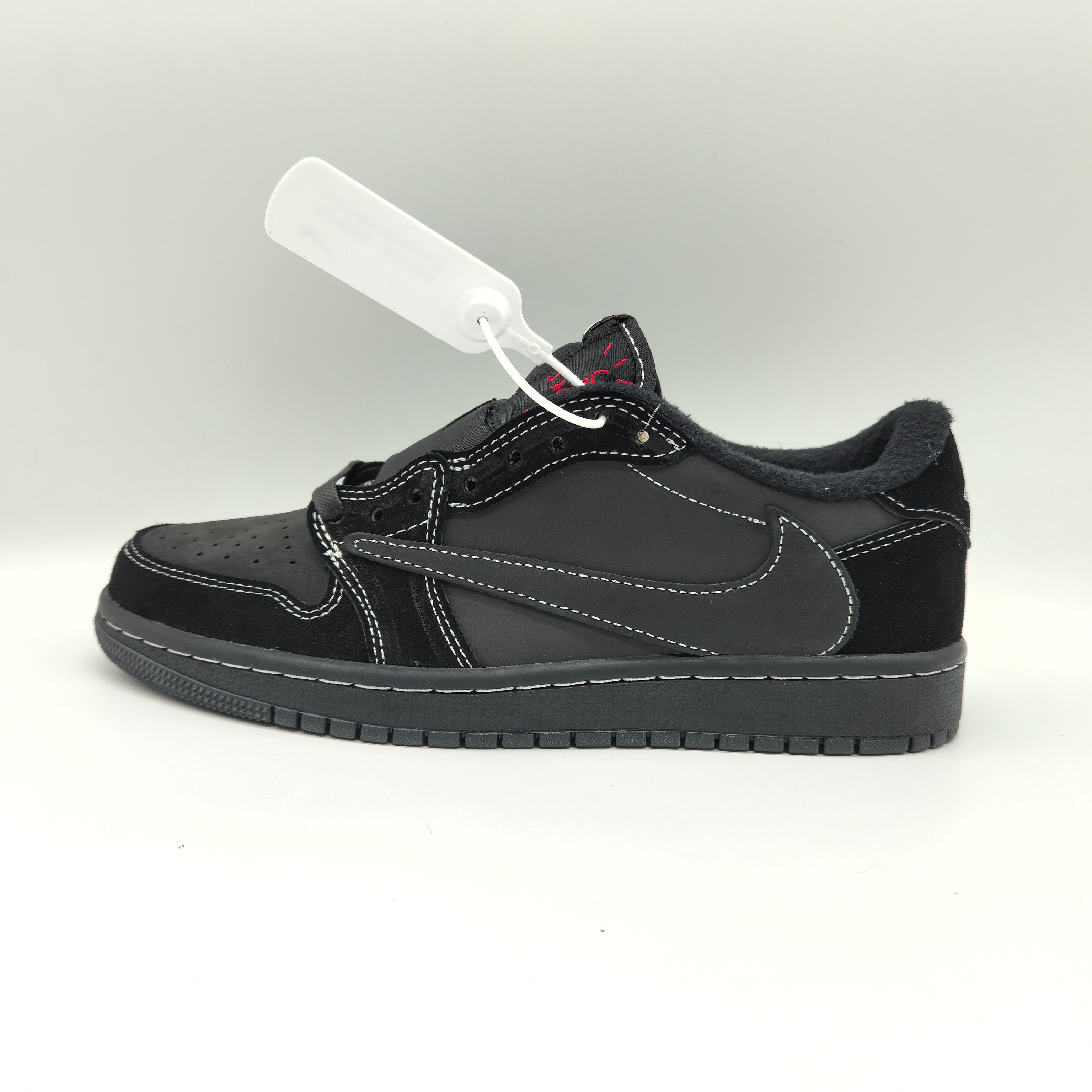 NO:897779,Actual price 230 260 Hiroshi Fujiwara's three-party collaboration Travis Scott19860909实价 230 260 藤原浩三方联名Travis Scott x Fragment x Air Jordan 1 闪电 倒勾 低帮 Size36 36.5 37.5 38 38.5 39 40 40.5 41 42 42.5 43 44 44.5 45 46,,Men's shoes