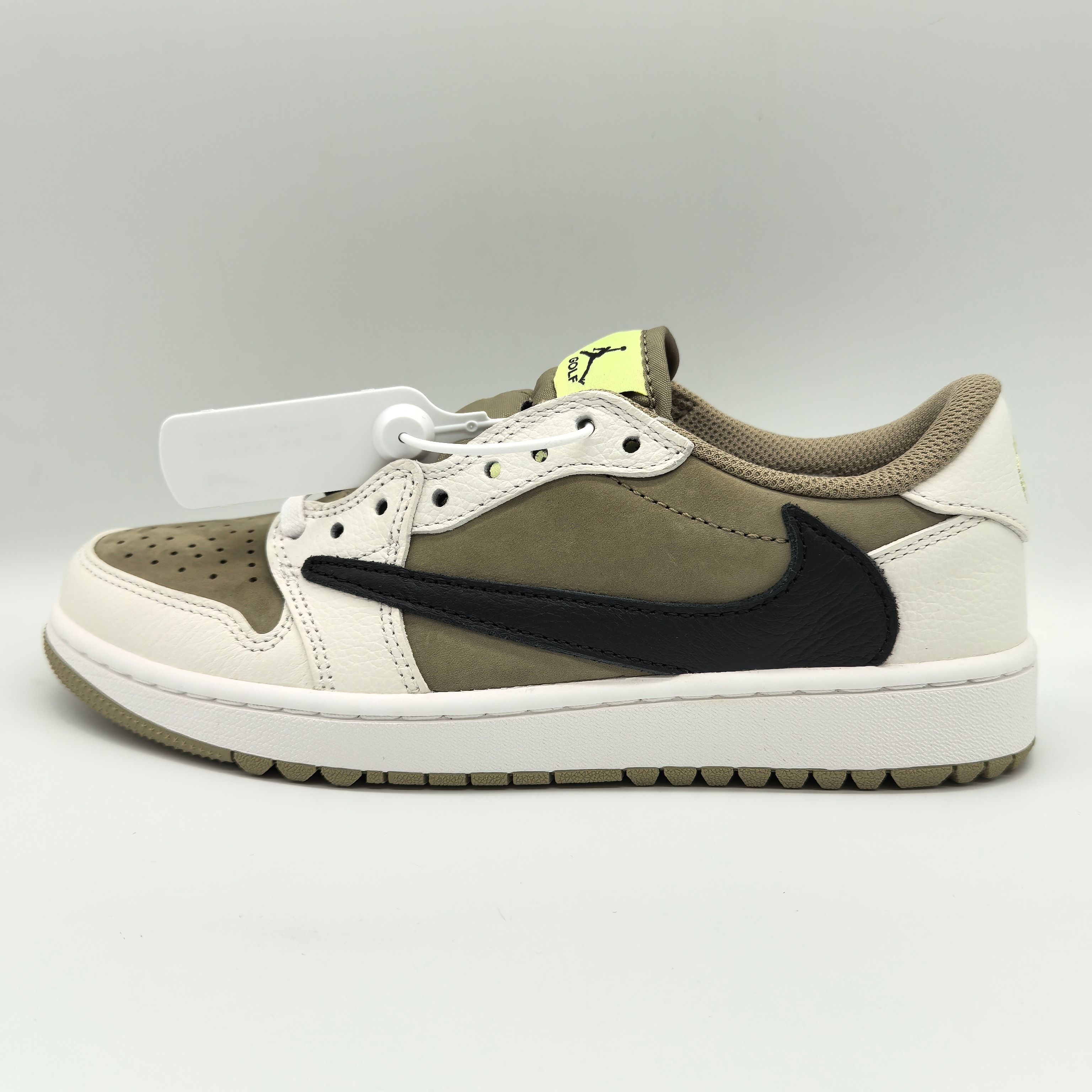 NO:897782,Actual price 230 260 Hiroshi Fujiwara's three-party collaboration Travis Scott19860909实价 230 260 藤原浩三方联名Travis Scott x Fragment x Air Jordan 1  闪电倒勾 低帮 Size36 36.5 37.5 38 38.5 39 40 40.5 41 42 42.5 43 44 44.5 45 46,,Men's shoes