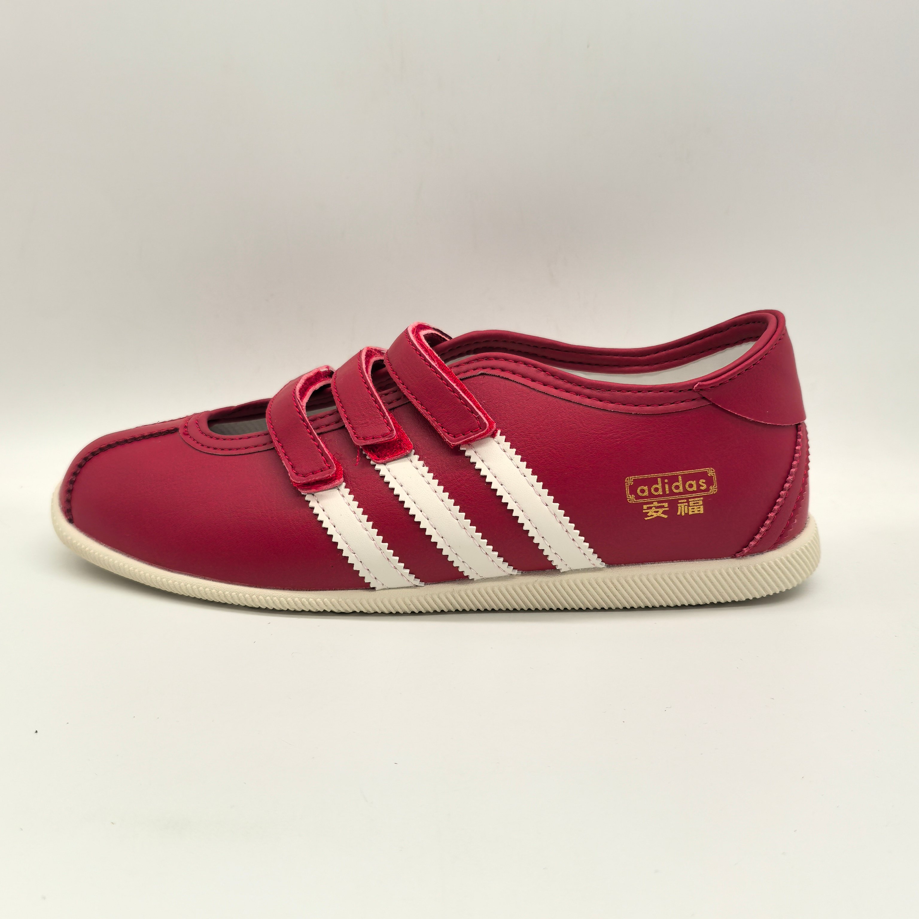 NO:781429,Actual price in stock AD Adidas Anfu MY Mary Jane low-top casual shoes size 35.5 36 36.5 37 38 38.5 39 40 40.5 41,,mary jane19860909实价 现货 AD 阿迪 Anfu MY 玛丽珍 低帮休闲鞋 尺码35.5 36 36.5 37 38 38.5 39 40 40.5 41,,mary jane,Men's shoes