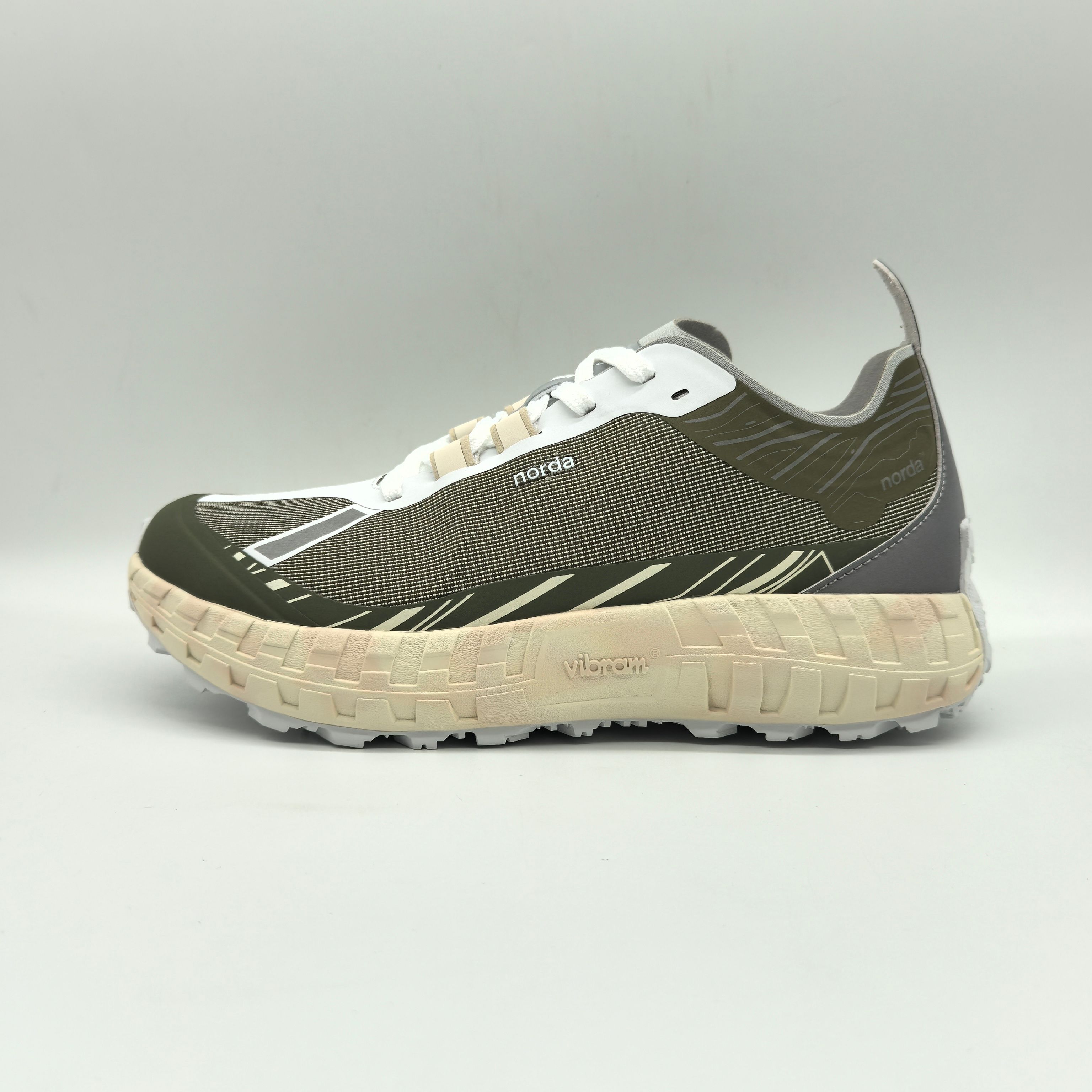 NO:897800,Real price Pure original version Norda 001 series high-end professional cross-country running shoes Canadian high-end brand Official price 31K+ Suitable for sports and commuting A very fashionable niche and functional running shoe Size 36 36.5 37 38 38.5 39 40 40.5 41 42 42.5 43 44 44.5 45 46,19860909实价 纯原版本 Norda 诺达 001系列 高端专业越野跑步鞋 加拿大高端品牌 官方售价31K+ 运动通勤皆宜 非常时尚小众且具有功能性的一款跑鞋 尺码36 36.5 37 38 38.5 39 40 40.5 41 42 42.5 43 44 44.5 45 46,,Men's shoes