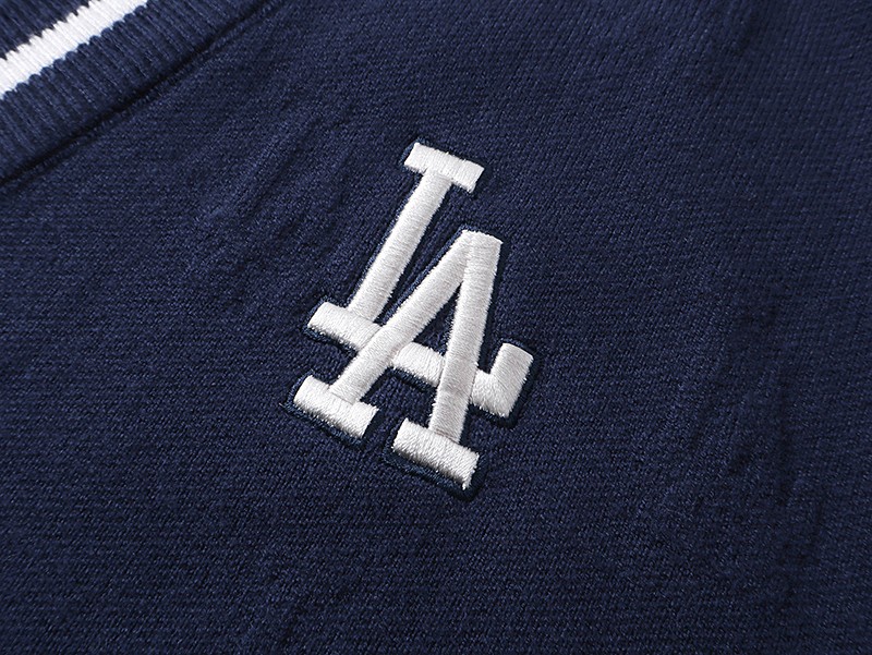 MLB Lovers Stereo Sculptor Knit Jackets in White and Blue, Sizes S-XL - 图片 8
