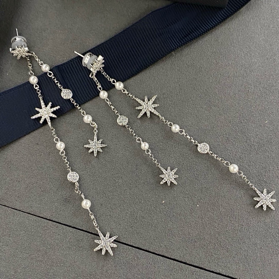 aPm monaco六芒星珍珠耳坠耳钉 垂坠珍珠与流星链式耳环，产品亮点标志性流星划回归 散发经典永恒的