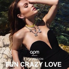 aPm monaco 爱心锁吊坠耳环此款aPm爱心锁头吊坠耳环,小小的锁头🔒双面的,中间还有镂空的爱心图 aPm monaco 爱心锁吊坠耳环此款aPm爱心锁头吊坠耳环,小小的锁头🔒双面的,中间还有镂空的爱心图