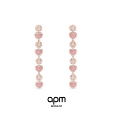 APm monaco 新品粉贝母多爱心长款流苏耳钉!个性爱心设计,将爱意萦绕耳间,以温润粉贝母搭配玫瑰金色诠释女性优雅格 APm monaco 新品粉贝母多爱心长款流苏耳钉!个性爱心设计,将爱意萦绕耳间,以温润粉贝母搭配玫瑰金色诠释女性优雅格
