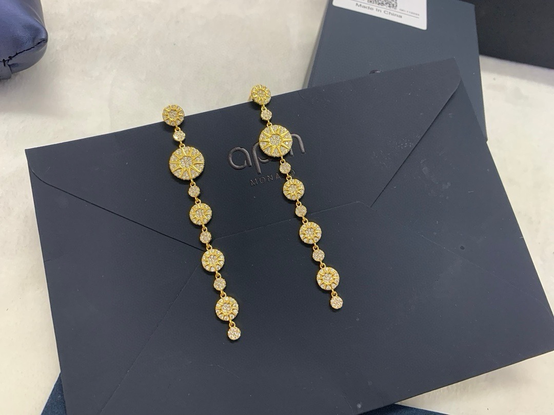 APM 长款Soleil耳环垂坠设计前卫个性新品耳饰礼物节日礼物