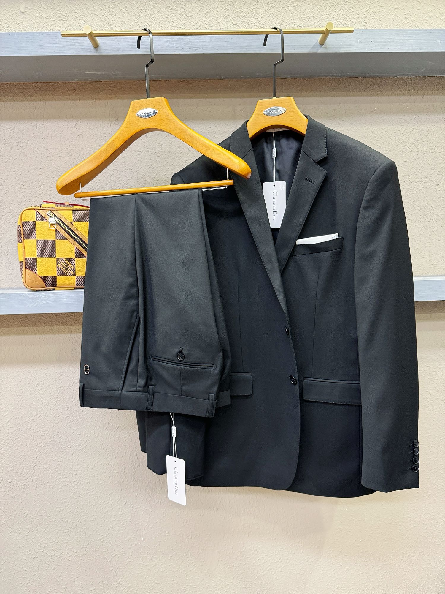   整套,单西,西裤Dior迪奥 2024专柜同款西服套装，客供意大利顶级奢华面料，没有一位成功男人能拒