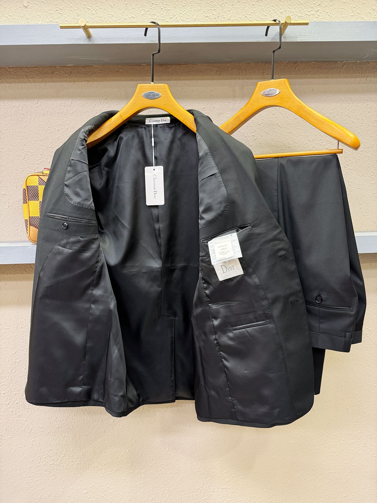   整套,单西,西裤Dior迪奥 2024专柜同款西服套装，客供意大利顶级奢华面料，没有一位成功男人能拒