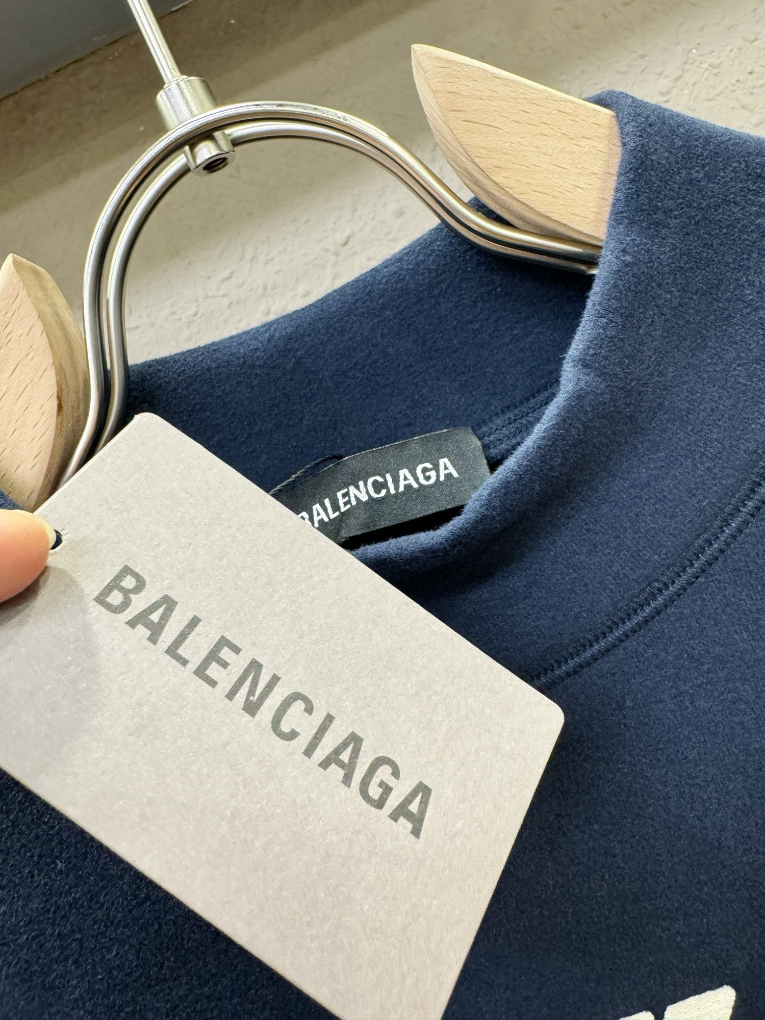 Balenciaga巴黎世家24FW秋冬新款顶级长袖Tee男士休闲百搭长袖T恤衫！贸易公司渠道稀出领先官