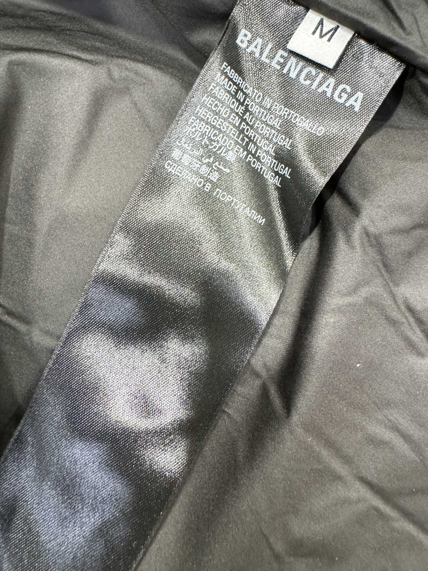 高版本Balenciaga巴黎世家2024新款羽绒服！定制开发五金配件所有细节处理全面到位！版型上身效果