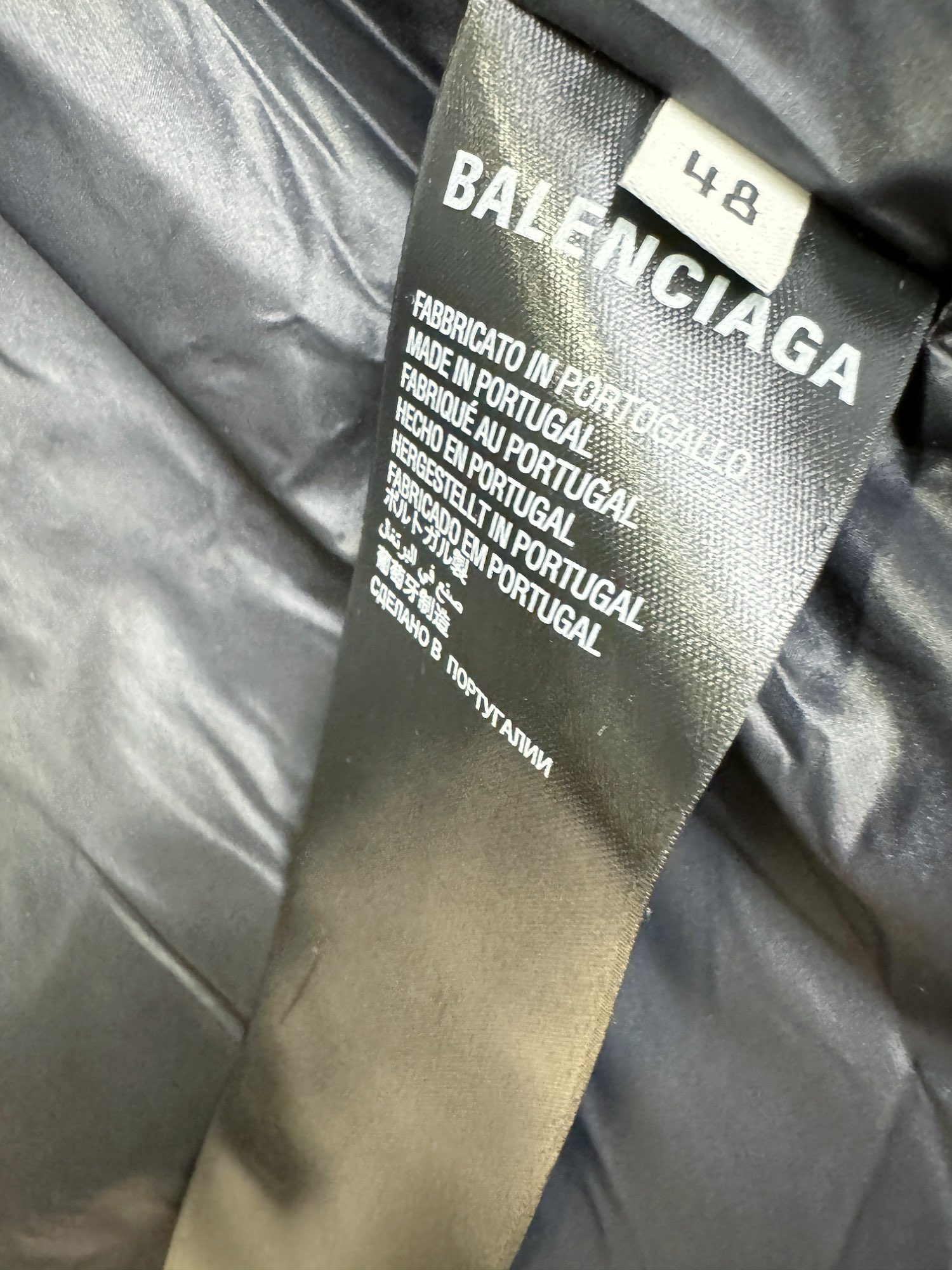 高版本Balenciaga巴黎世家2024新款羽绒服！定制开发五金配件所有细节处理全面到位！版型上身效果