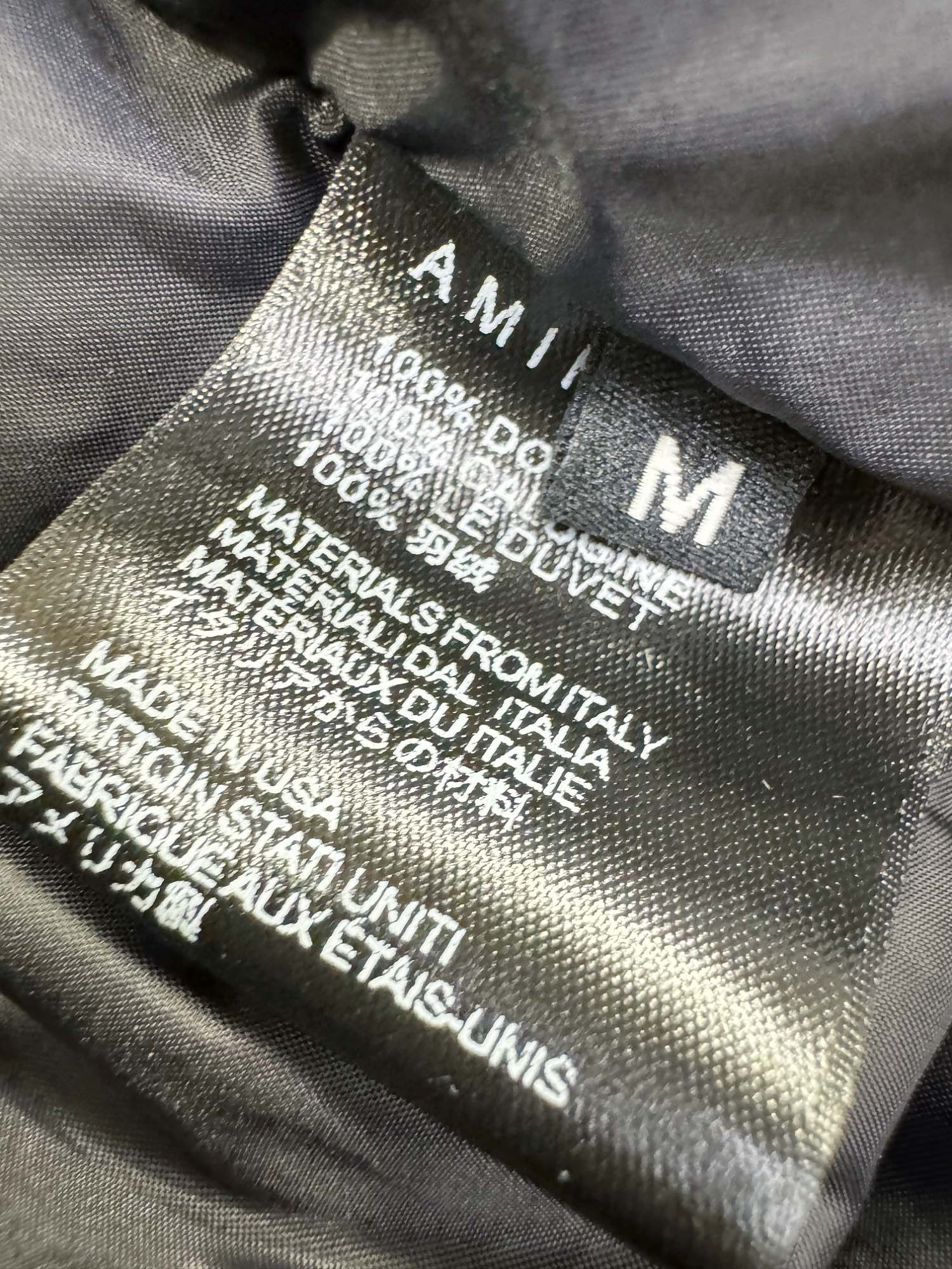 AMIRI2024新款羽绒服！定制开发五金配件所有细节处理全面到位！版型上身效果超赞！百搭时髦又帅气！国