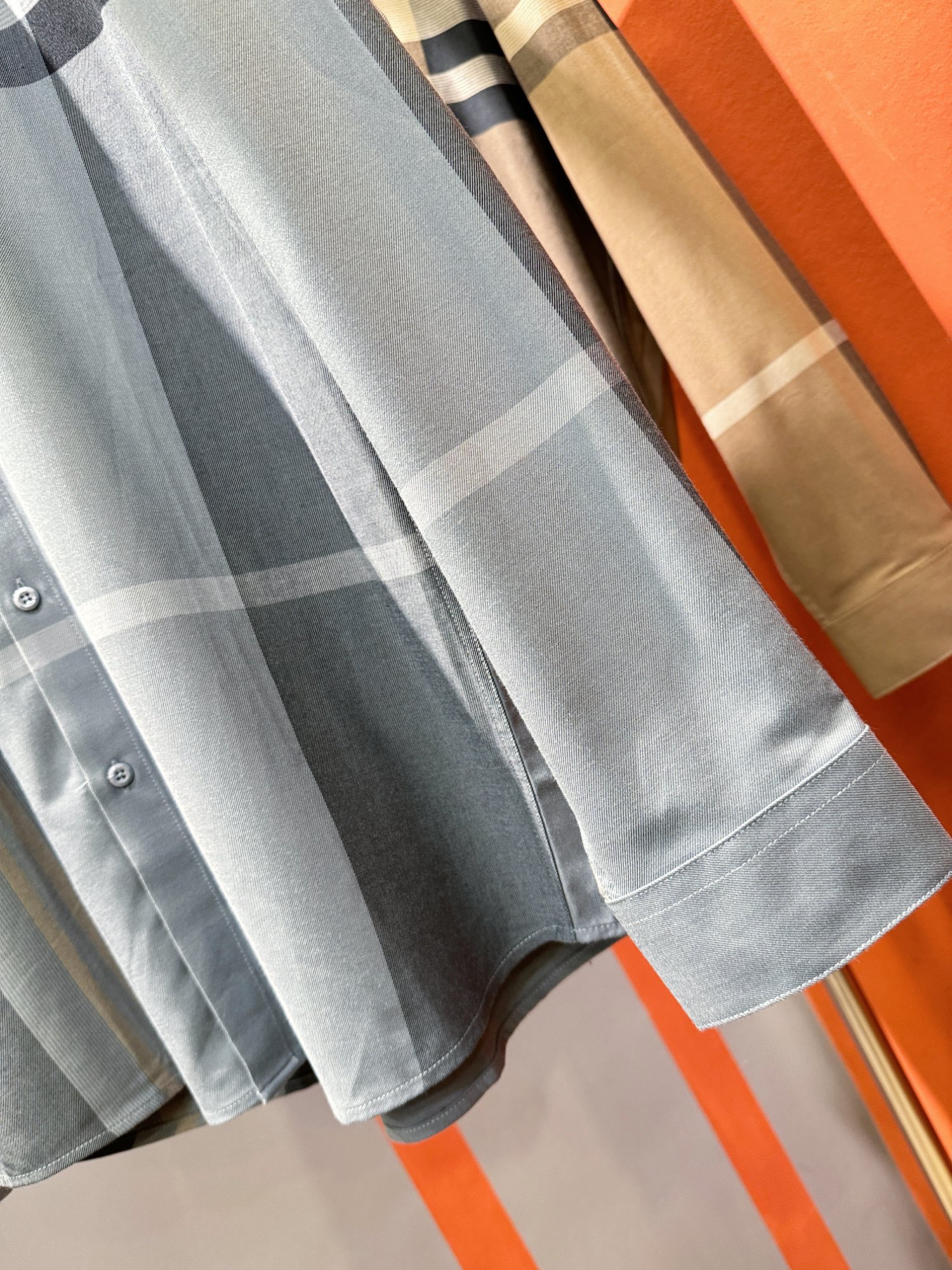 博柏利 Burberry 高定典藏名品高定成衣时装外套连衣裙衬衫T恤 #AC81873D 5