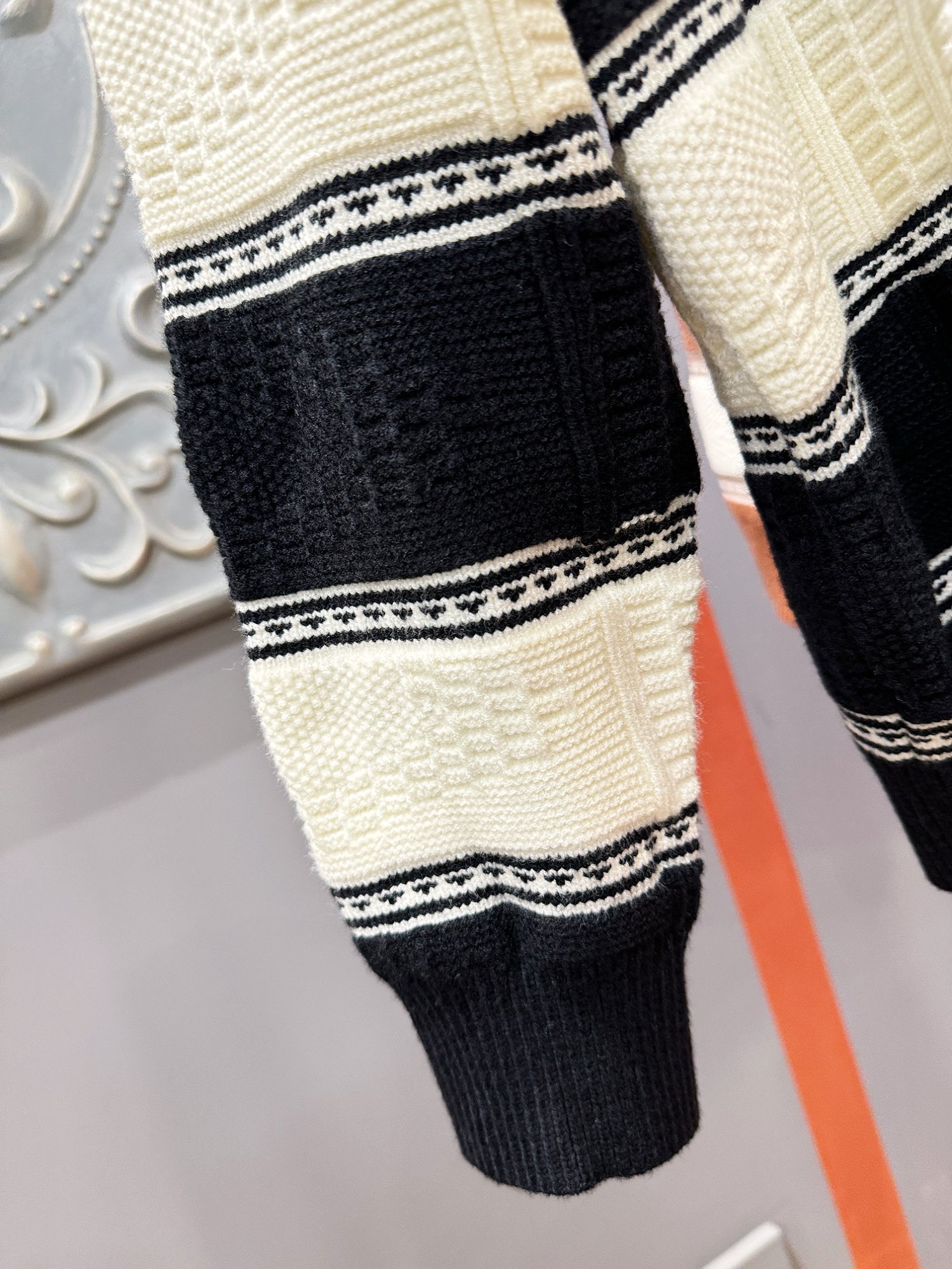 马吉拉 Maison Margiela 高定典藏名品高定成衣时装外套连衣裙衬衫T恤 #E63A046F 5