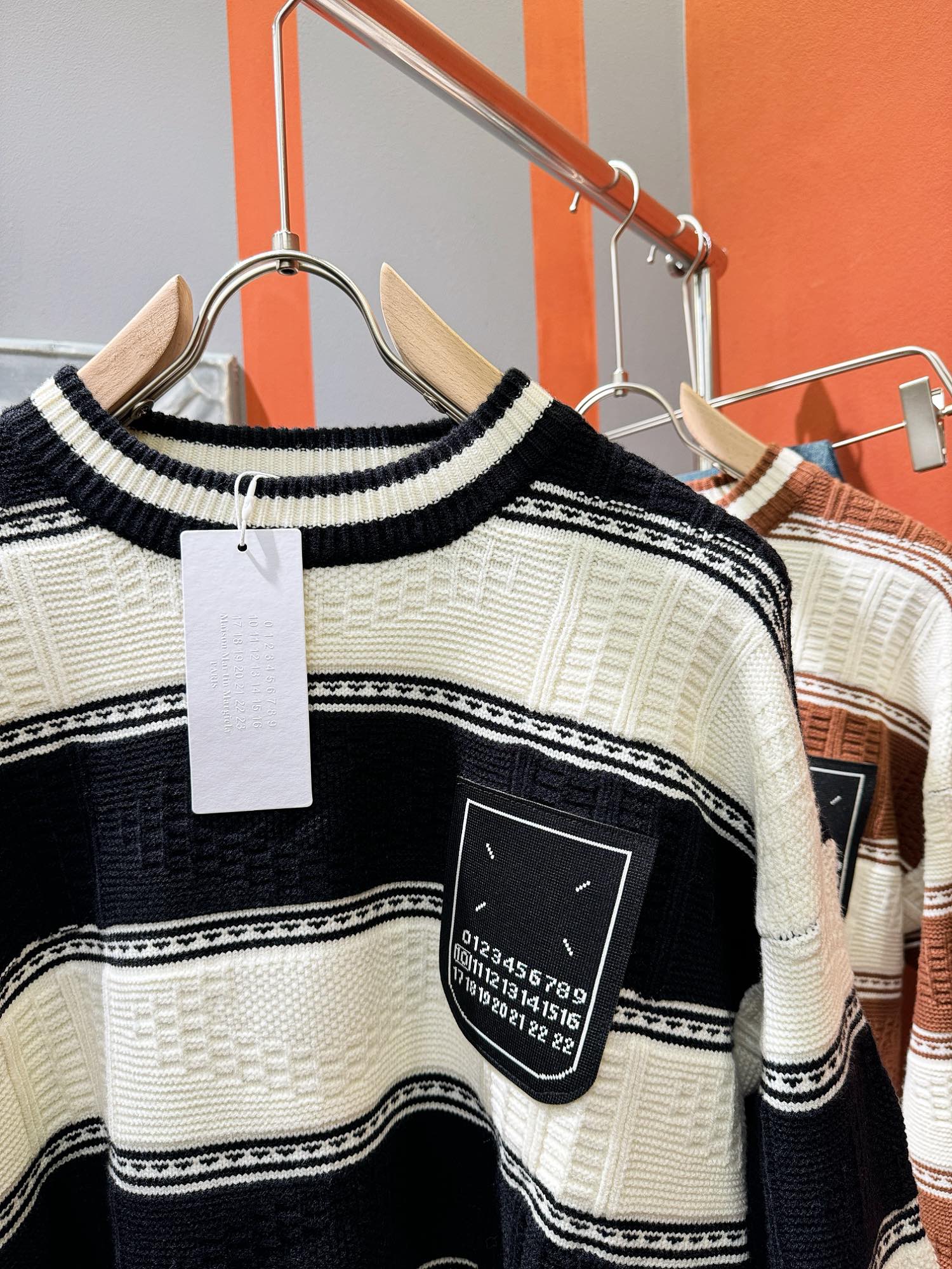 马吉拉 Maison Margiela 高定典藏名品高定成衣时装外套连衣裙衬衫T恤 #E63A046F 3