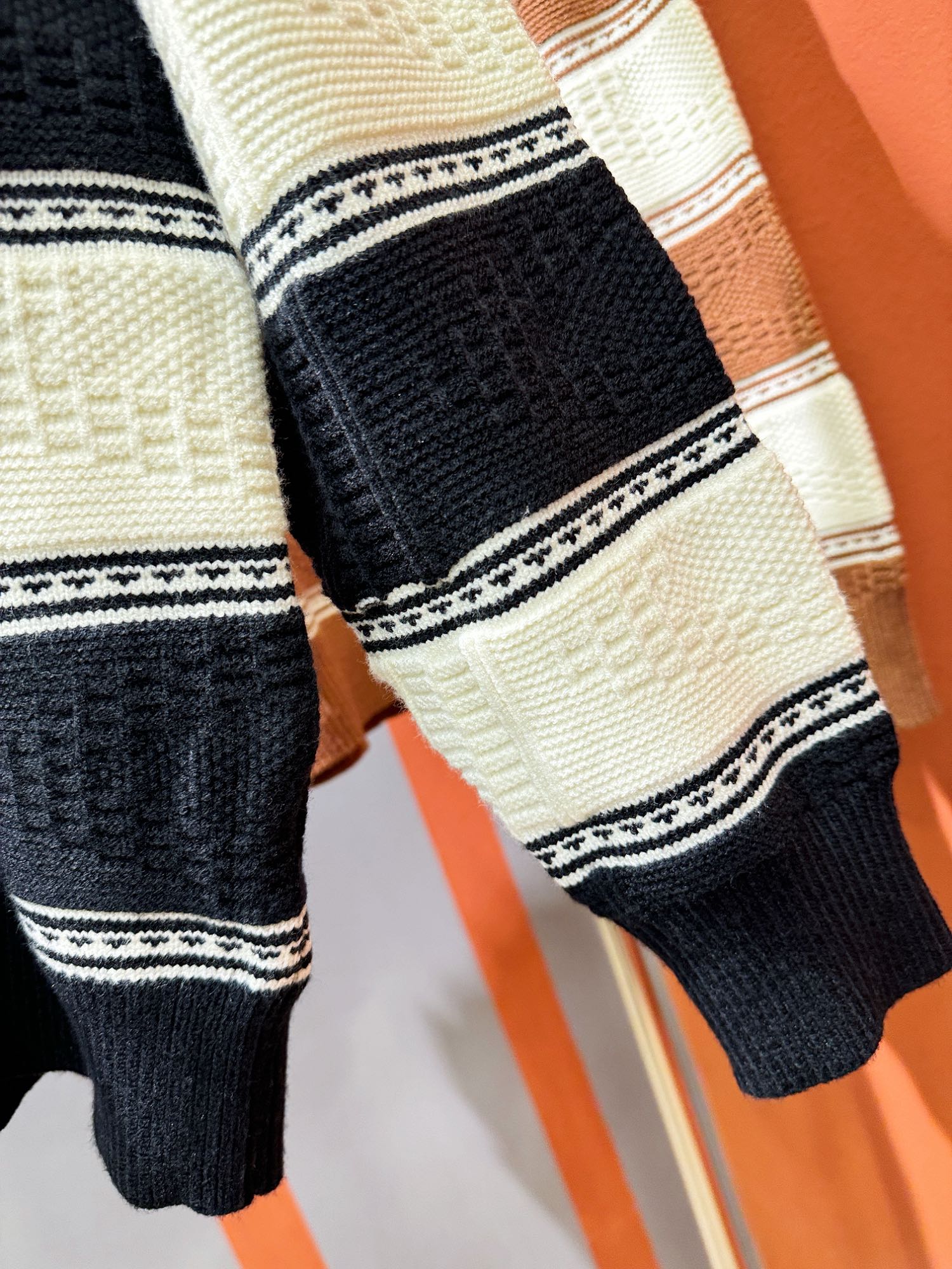 马吉拉 Maison Margiela 高定典藏名品高定成衣时装外套连衣裙衬衫T恤 #E63A046F 4