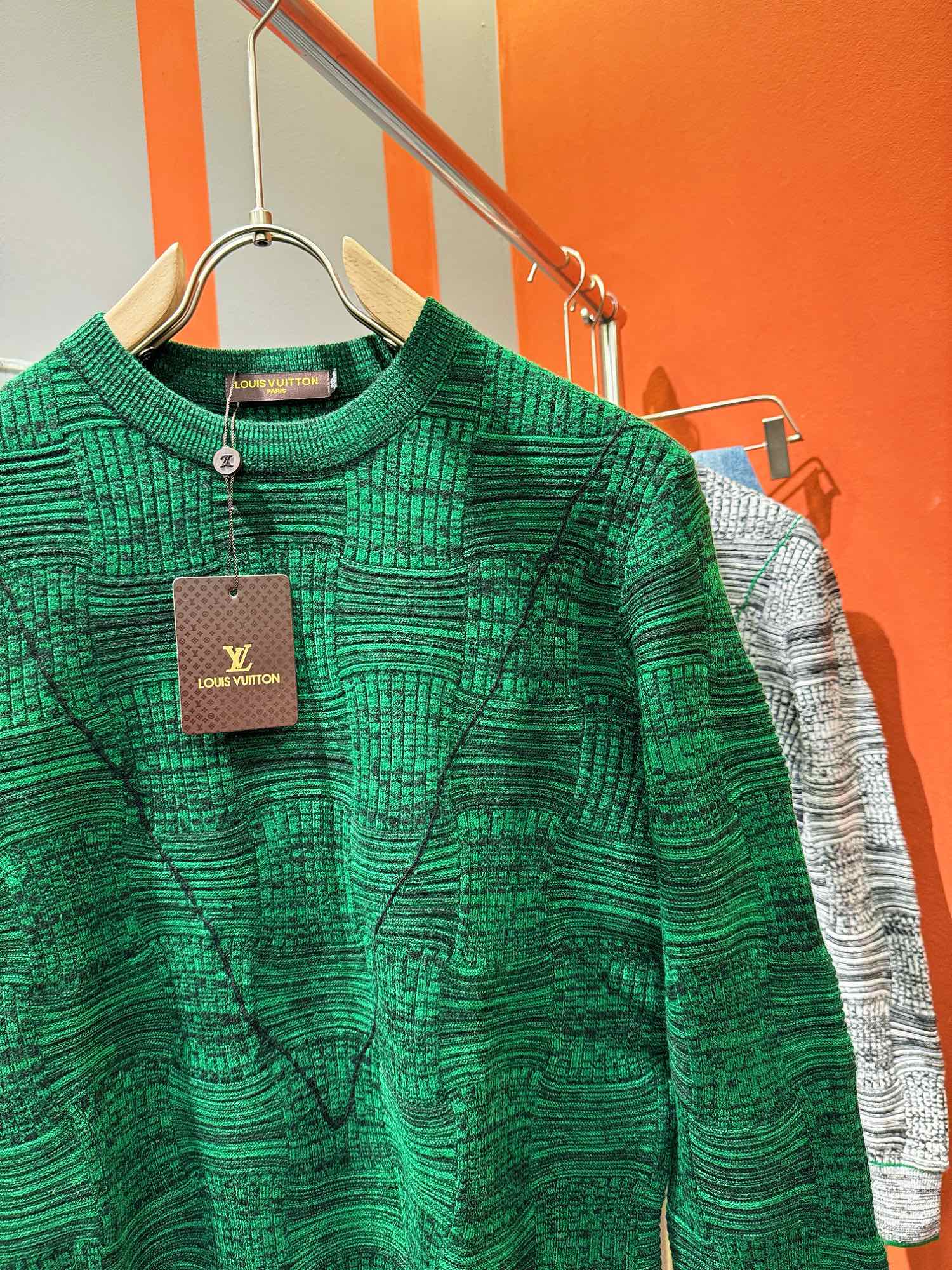 Louis Vuitton Haute Couture Haute Couture Ready-to-Wear Clothing Dress 3
