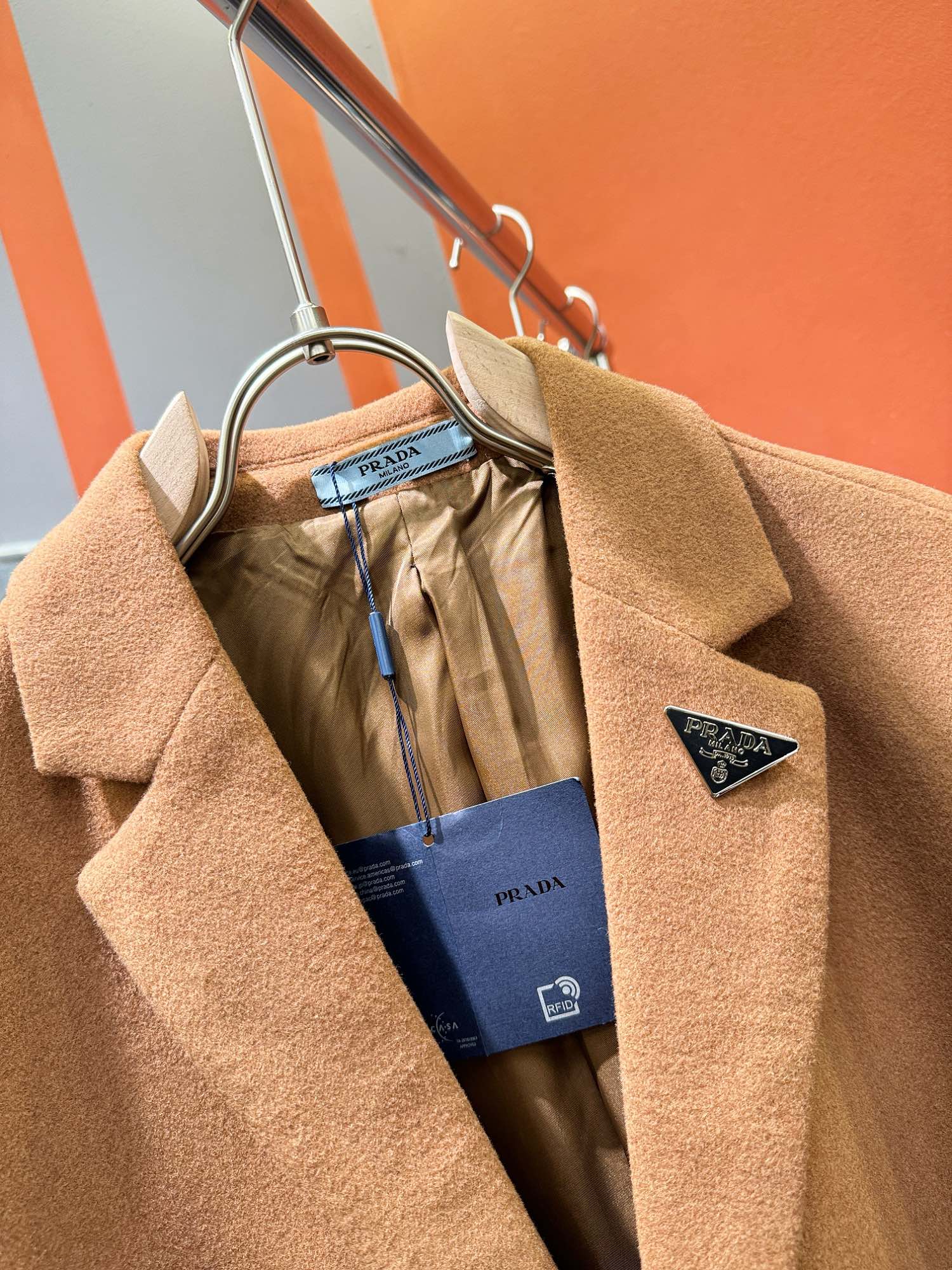 普拉达 Prada 高定典藏名品高定成衣时装外套连衣裙衬衫T恤 #E8D6F120 7