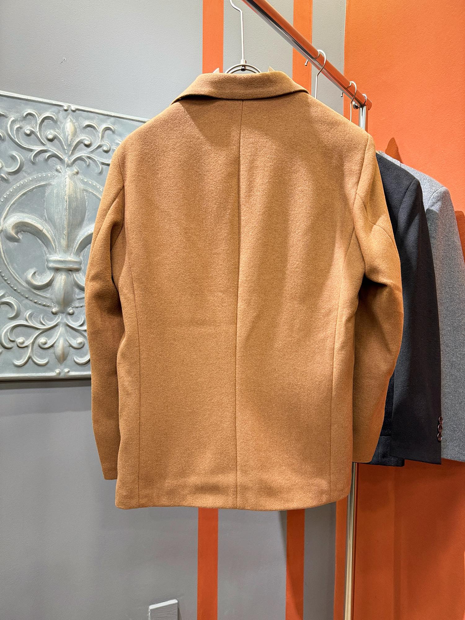 普拉达 Prada 高定典藏名品高定成衣时装外套连衣裙衬衫T恤 #E8D6F120 9
