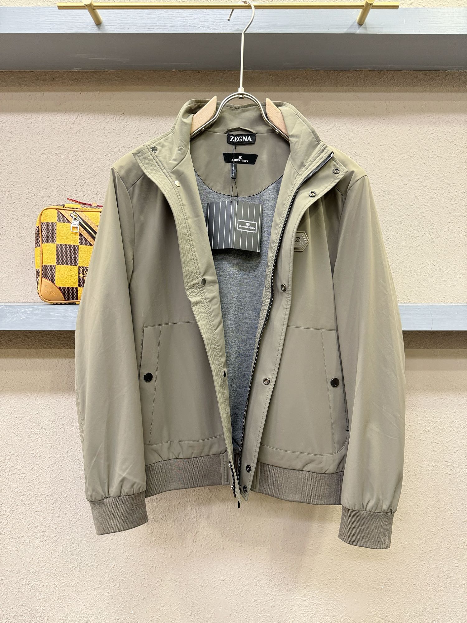 路易威登 Louis Vuitton 高定典藏名品高定成衣时装外套连衣裙衬衫T恤 #B2E87500 3