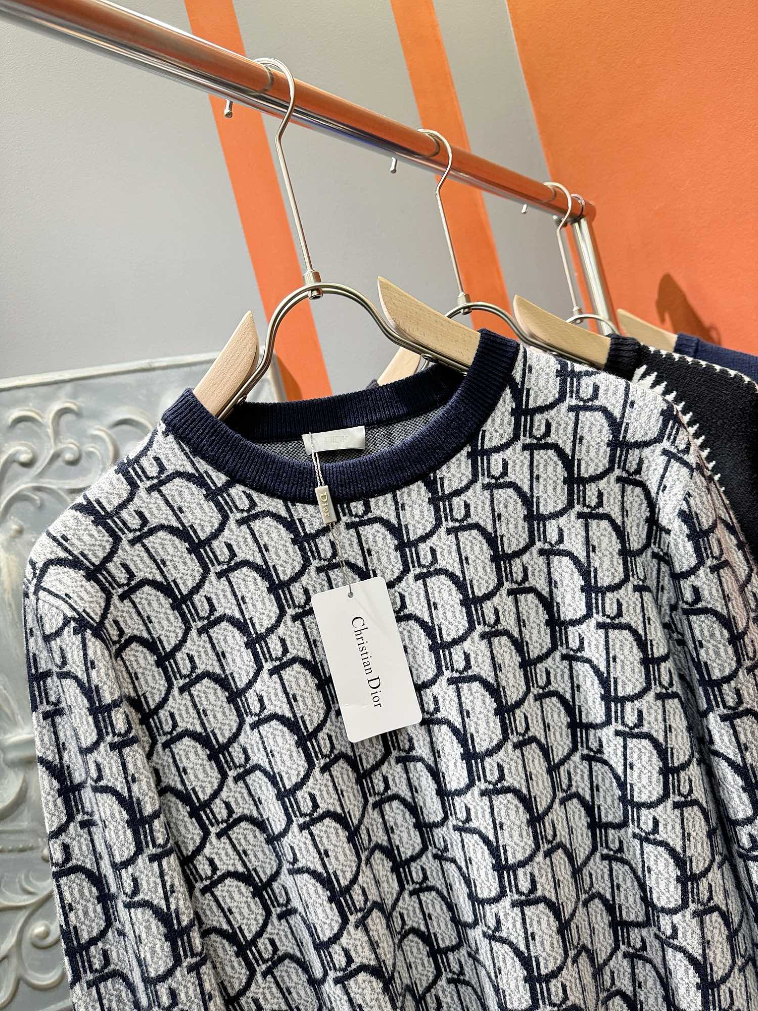 迪奥 Dior 高定典藏名品高定成衣时装外套连衣裙衬衫T恤 #EB83E8F5 2