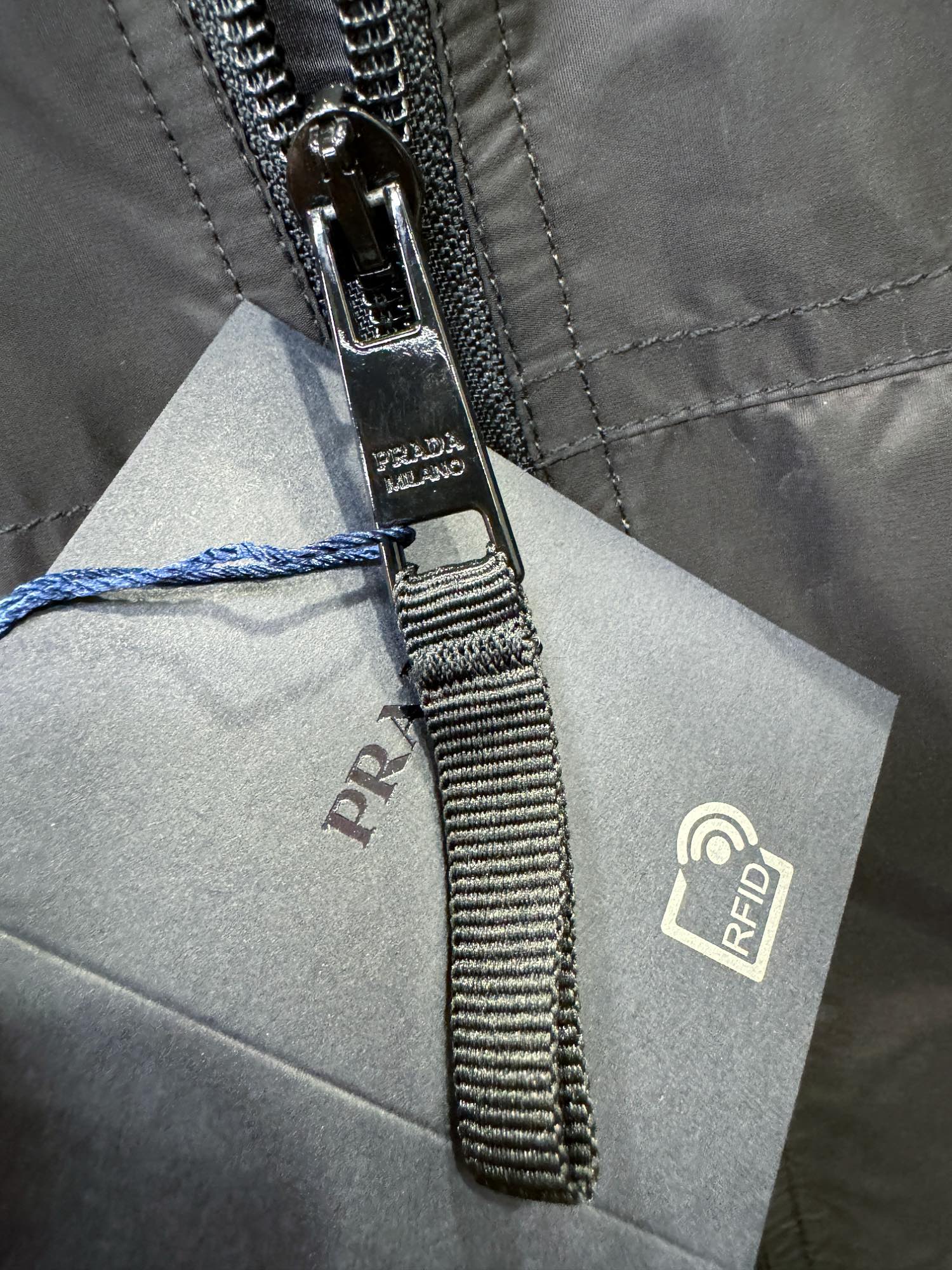 普拉达 Prada 高级成衣风衣外套及大衣服饰 #03A45B18 7