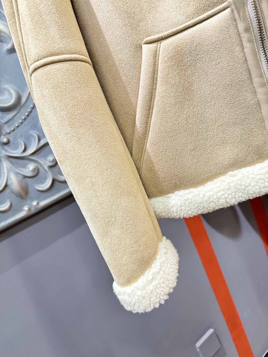 Moncler蒙口 新品皮毛一体，原生态人造皮面料；100%进口皮毛一体！采用进口人造皮皮料！皮料品质相