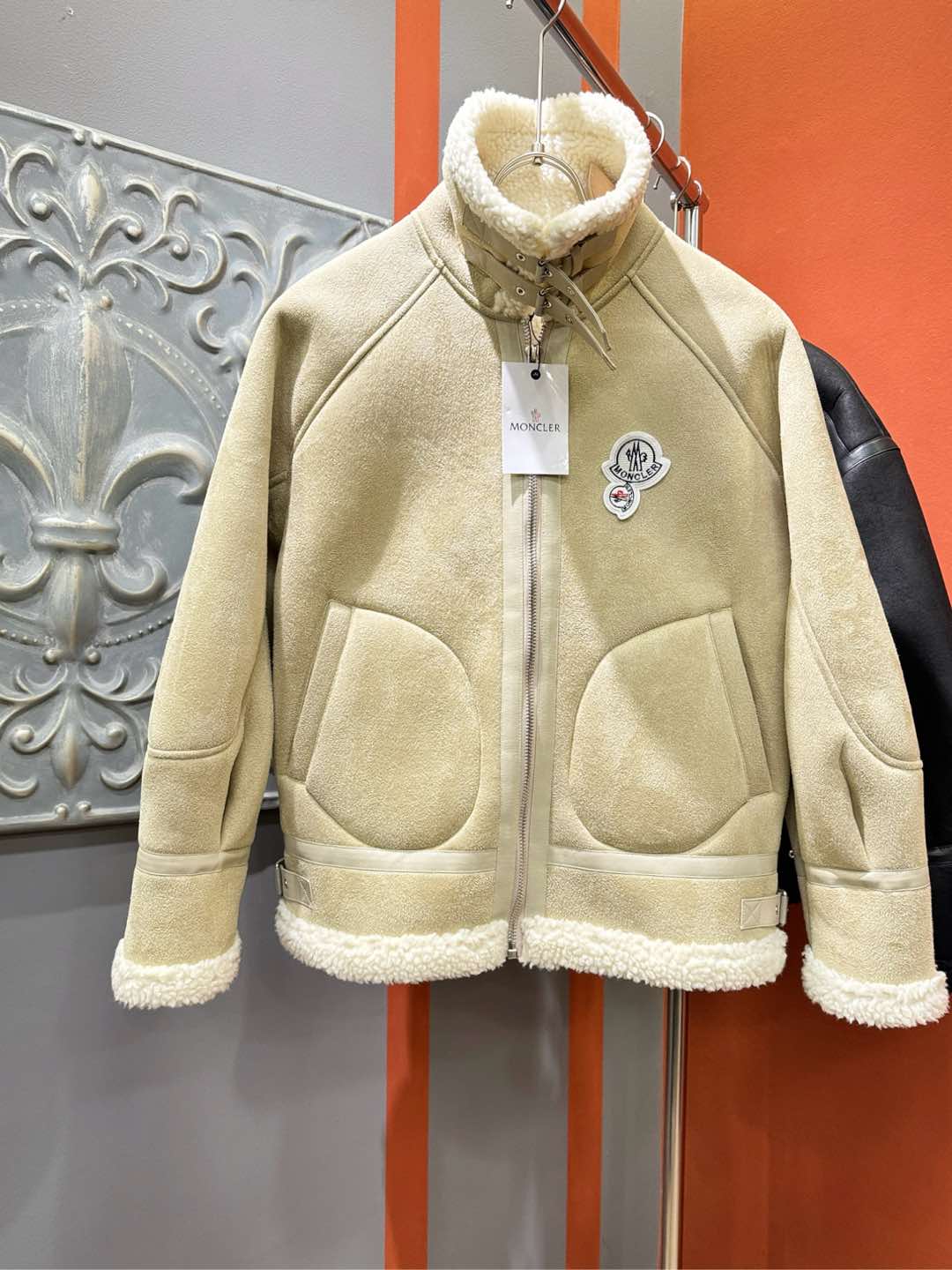 Moncler蒙口 新品皮毛一体，原生态人造皮面料；100%进口皮毛一体！采用进口人造皮！皮料品质相当高