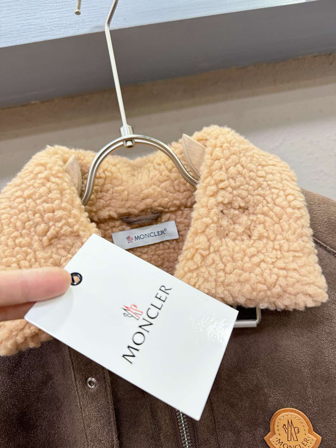 Moncler蒙口 新品皮毛一体，原生态人造皮面料；100%进口皮毛一体！采用进口人造皮！皮料品质相当高